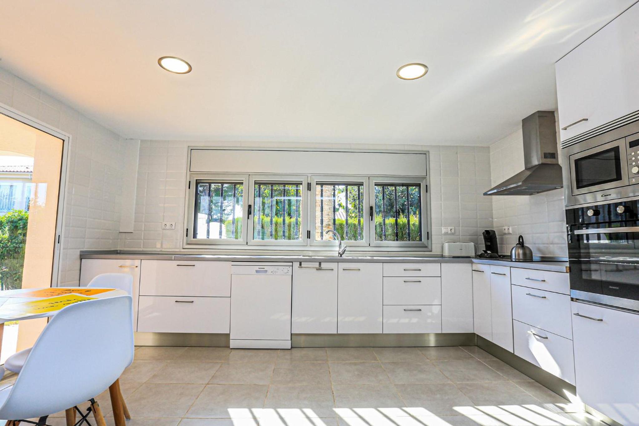 LITORAL COSTA DORADA - CASA OSCA Only families