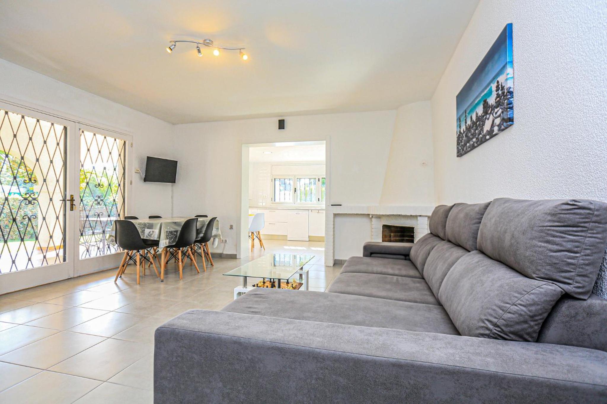 LITORAL COSTA DORADA - CASA OSCA Only families