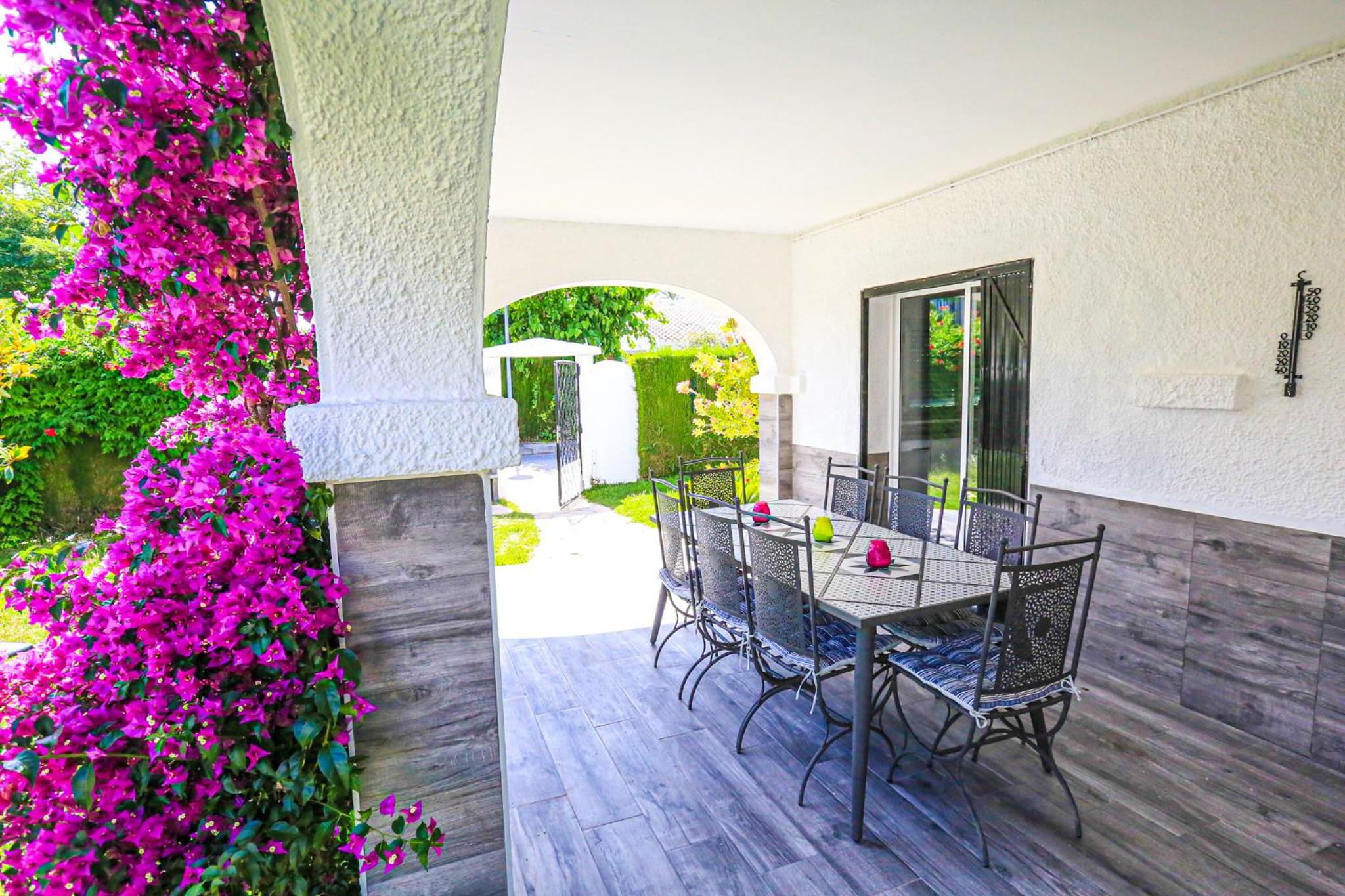 LITORAL COSTA DORADA - CASA OSCA Only families
