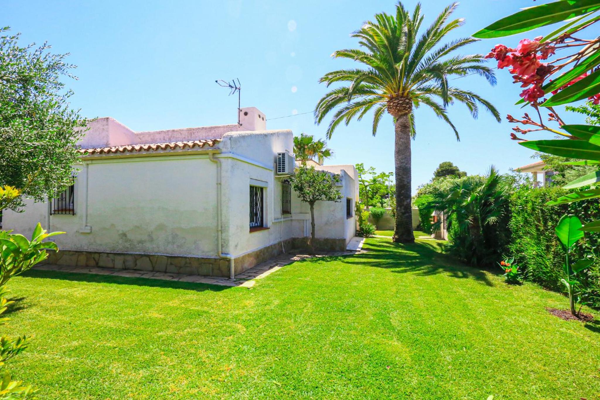 LITORAL COSTA DORADA - CASA OSCA Only families