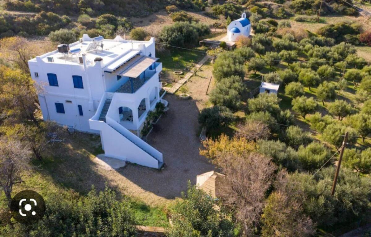 LEROS VILLA BLEFOUTI