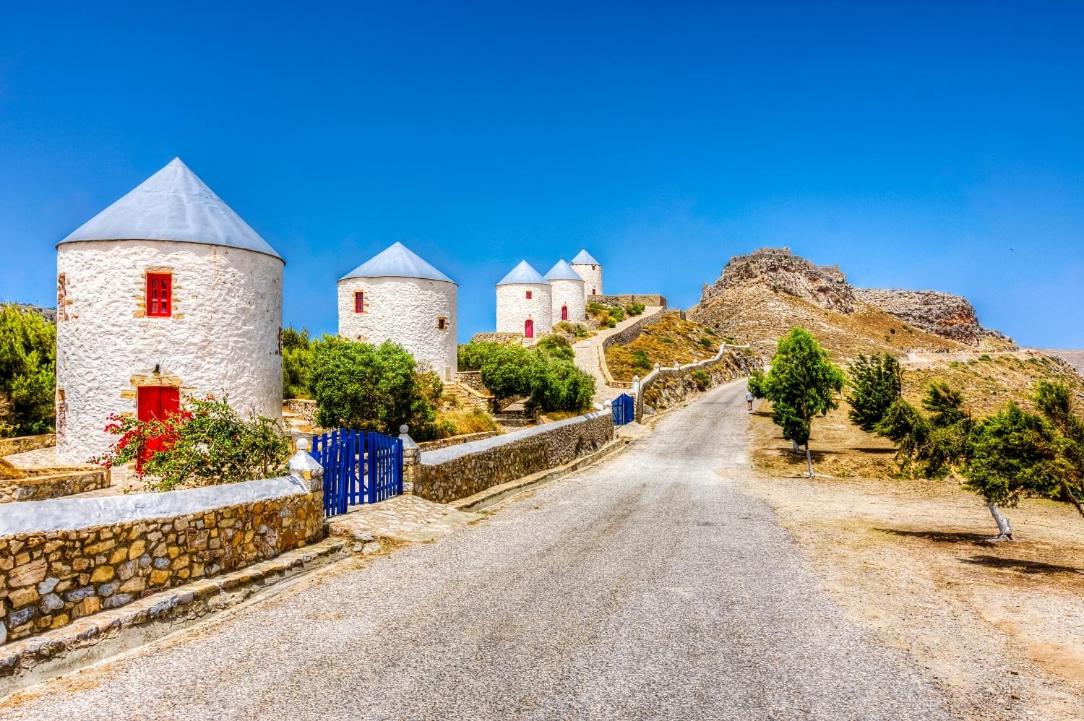 LEROS VILLA BLEFOUTI