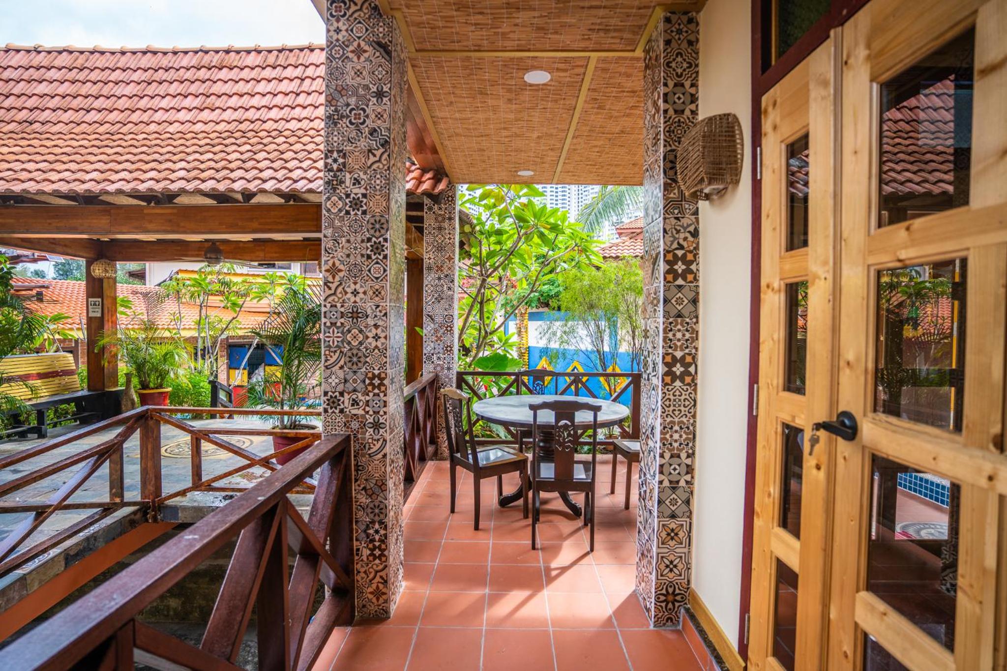 Lost Paradise Resort
