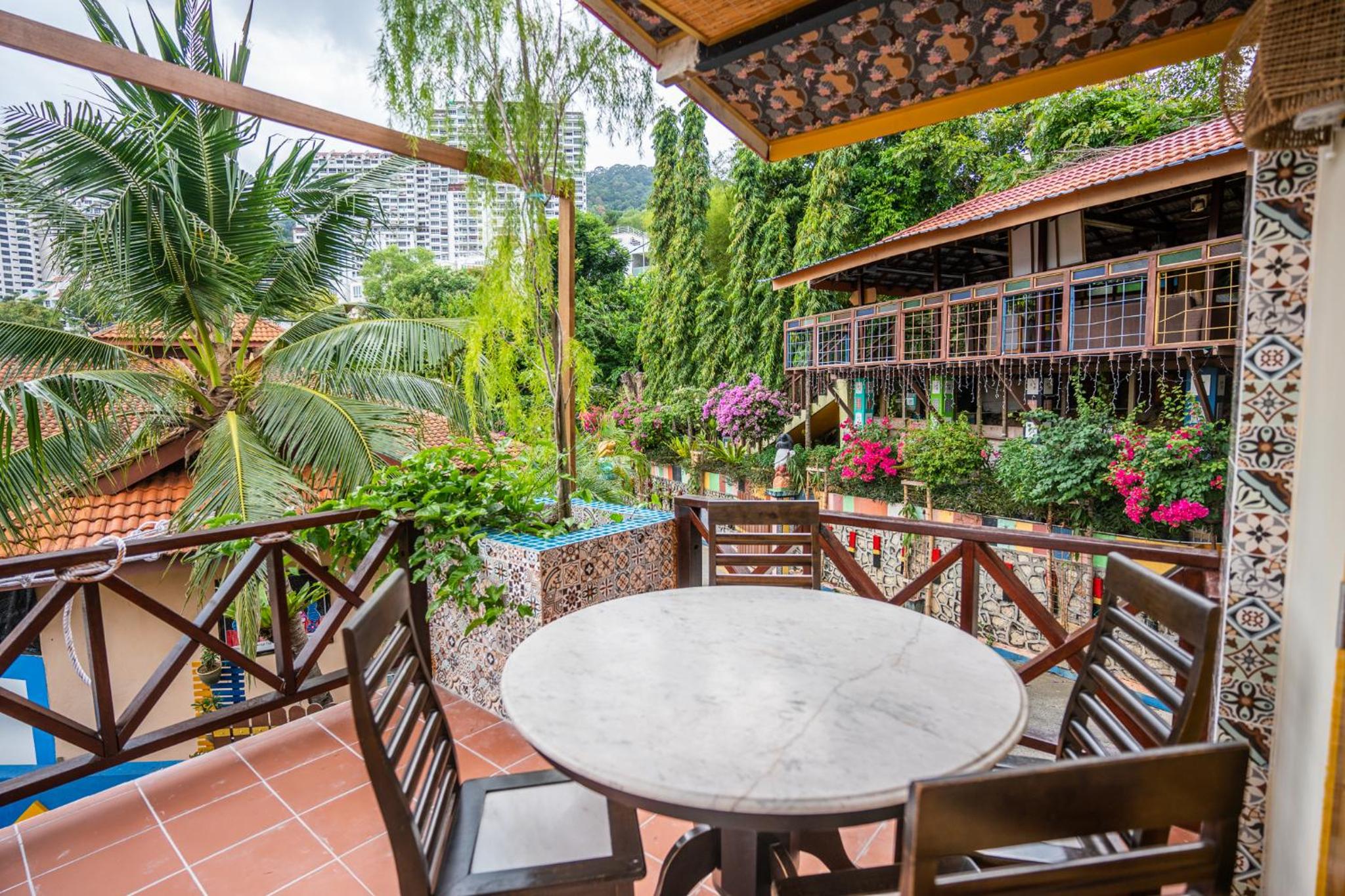Lost Paradise Resort