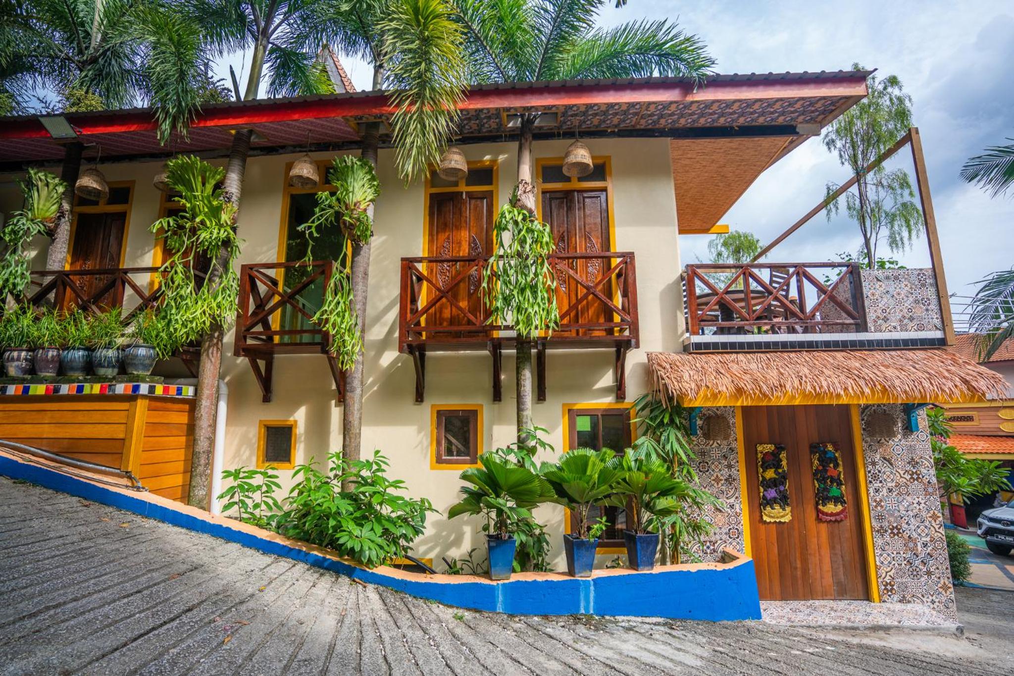 Lost Paradise Resort