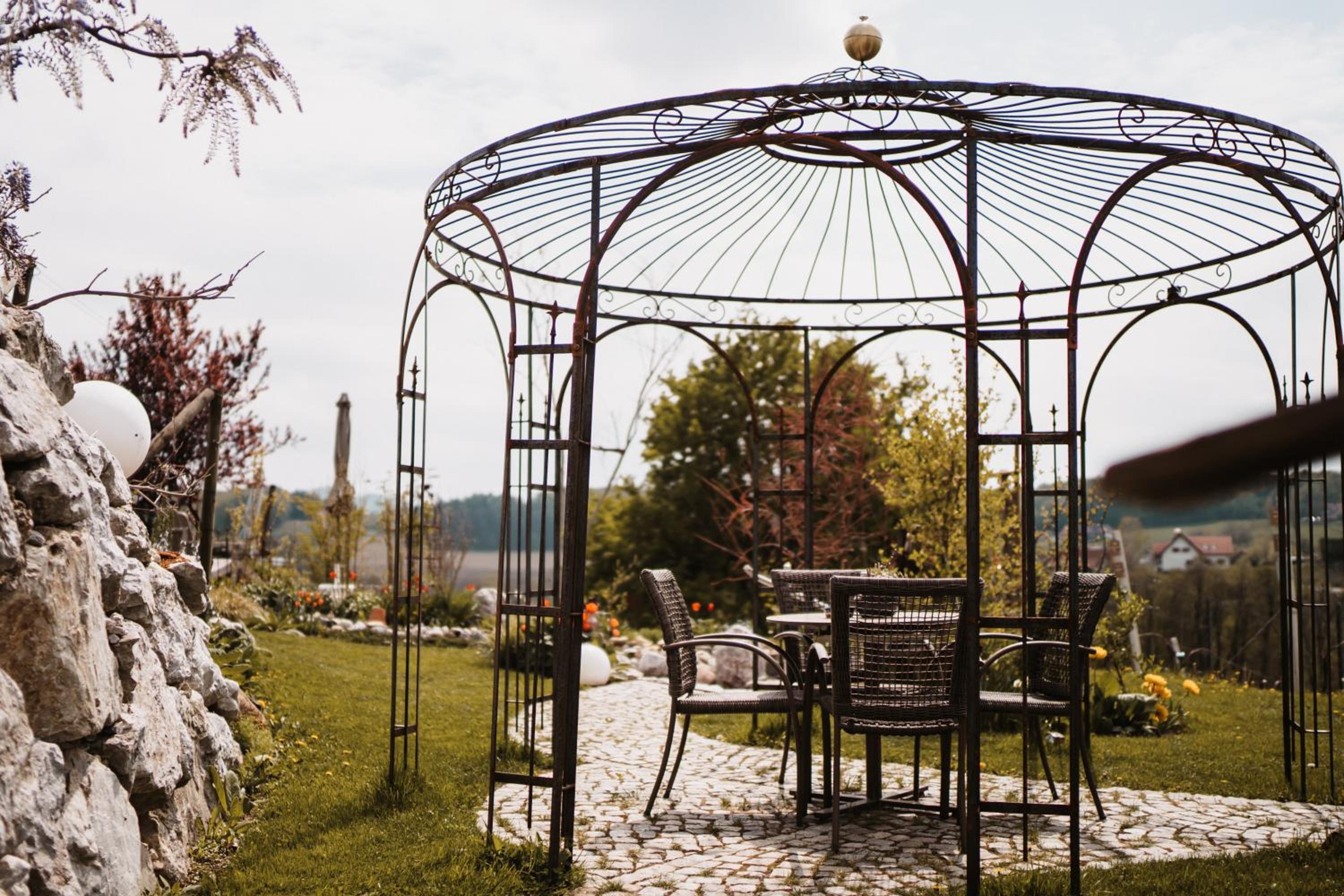 Weingut und Gästezimmer Perner