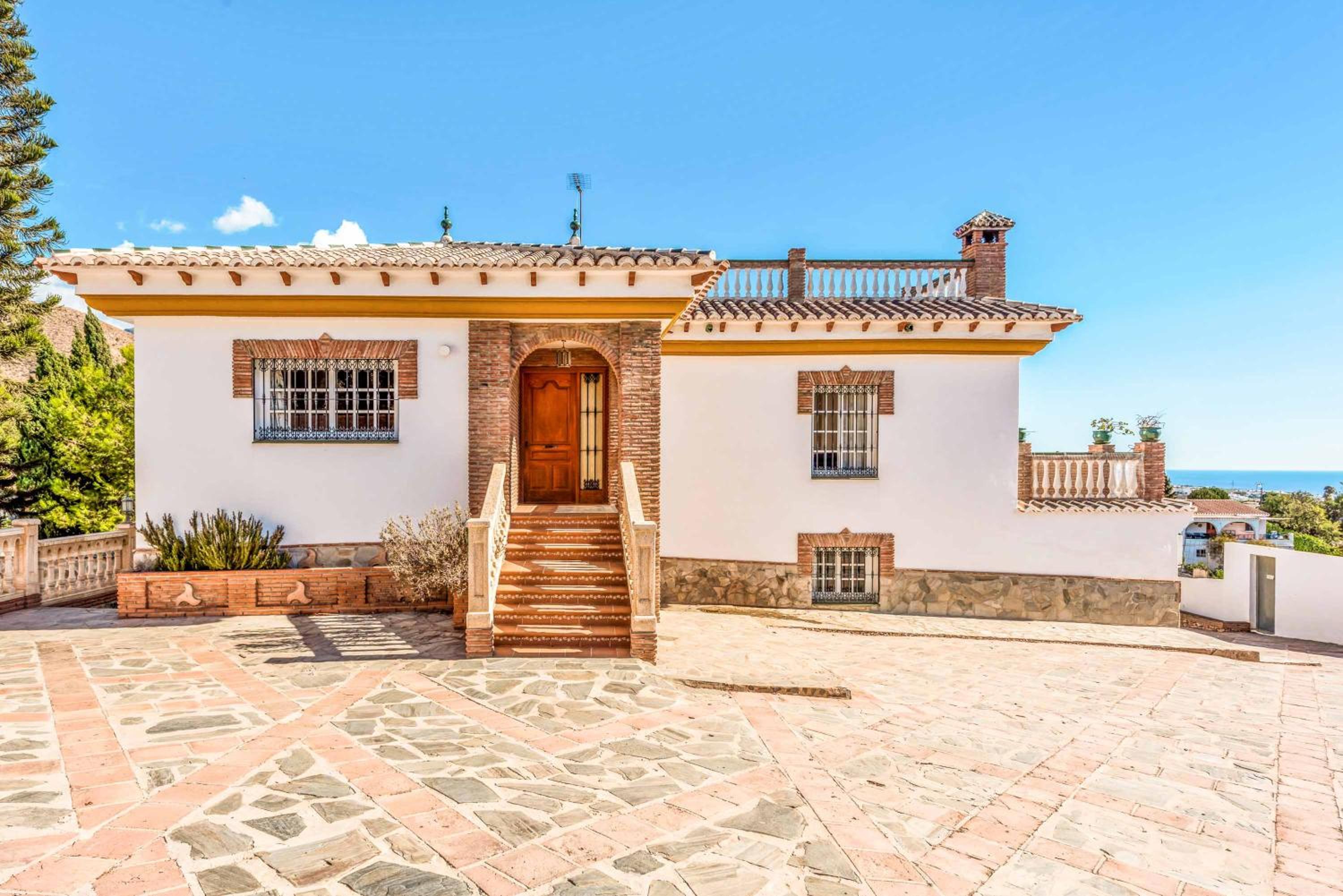 Villa Maria Isabel
