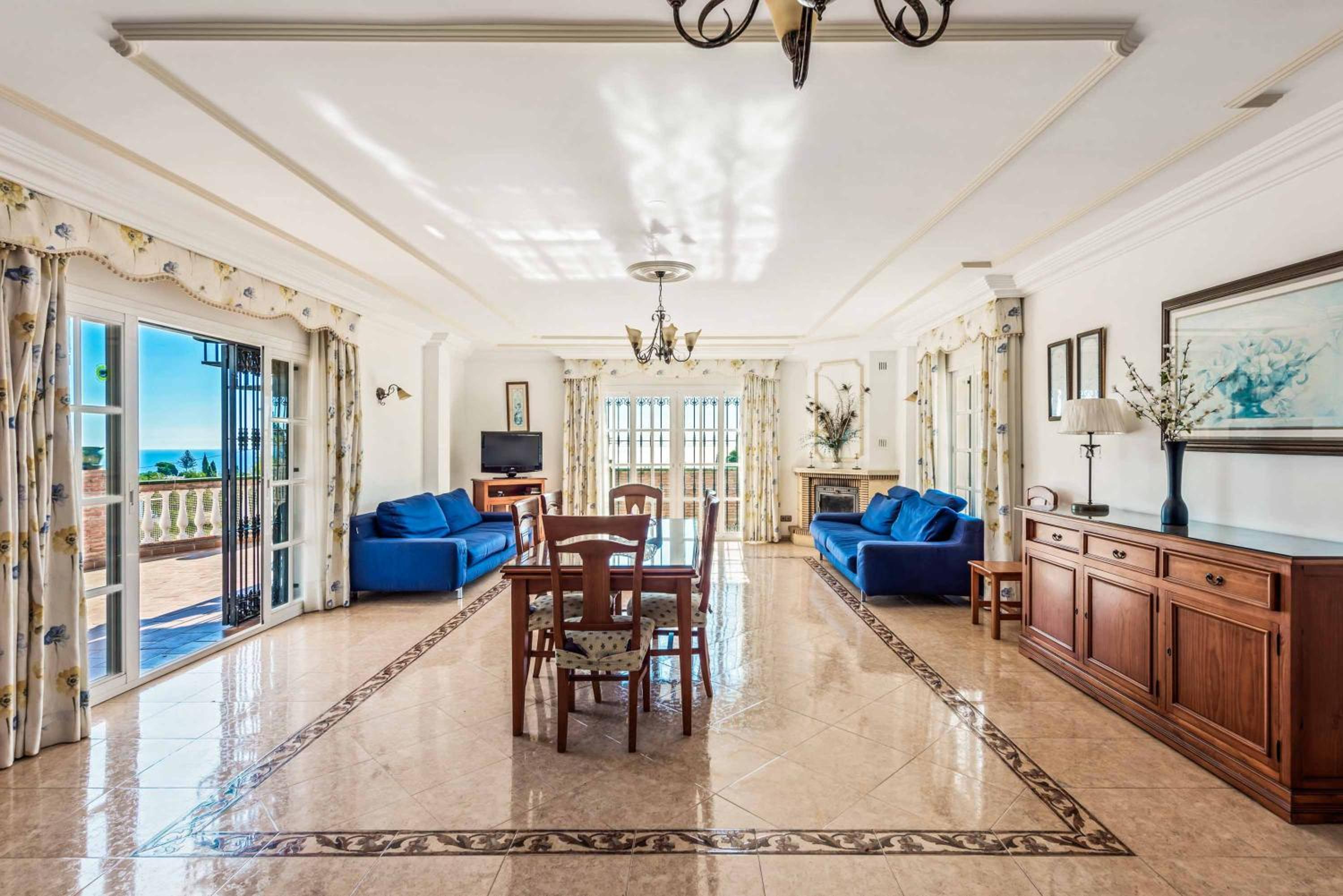 Villa Maria Isabel