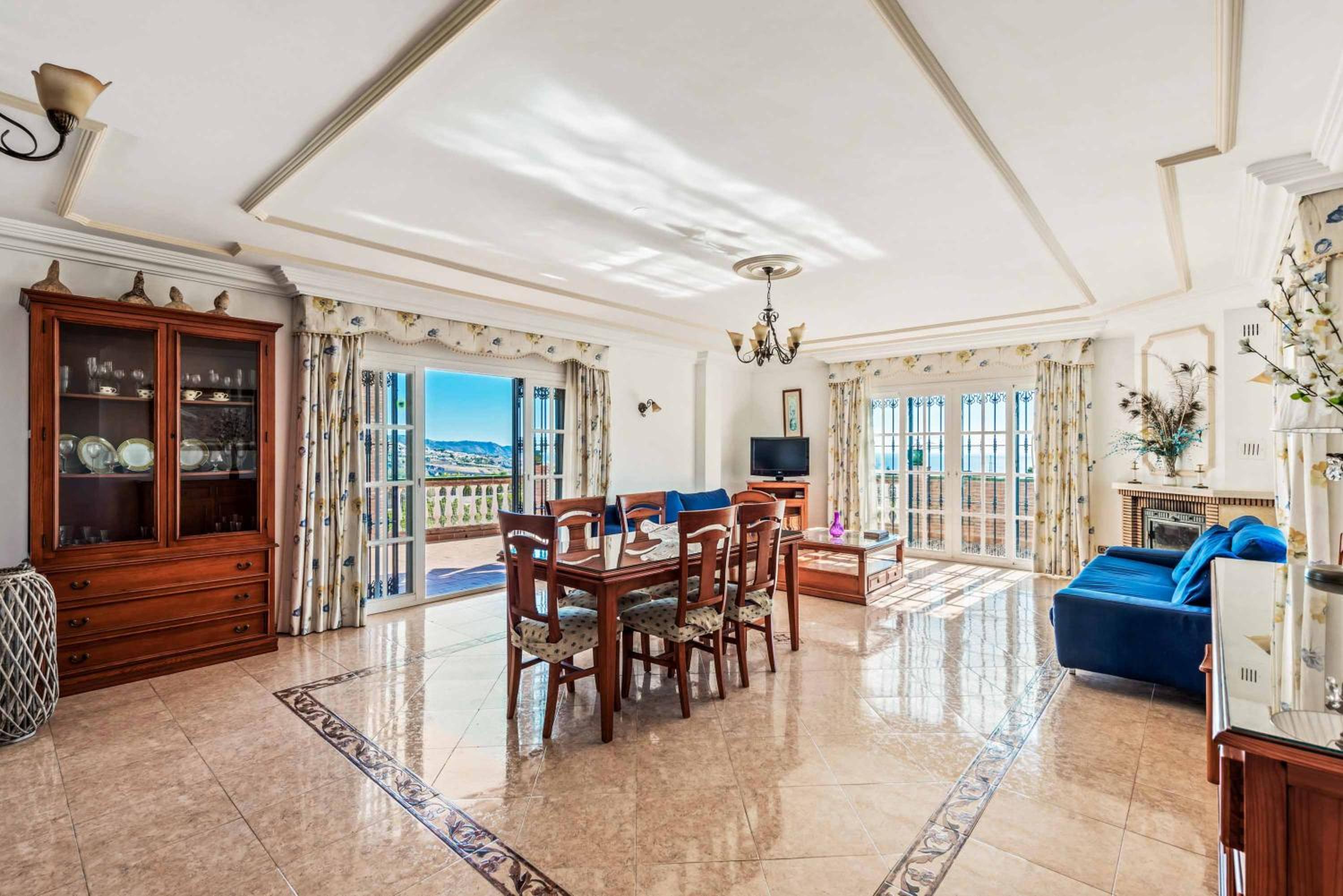 Villa Maria Isabel