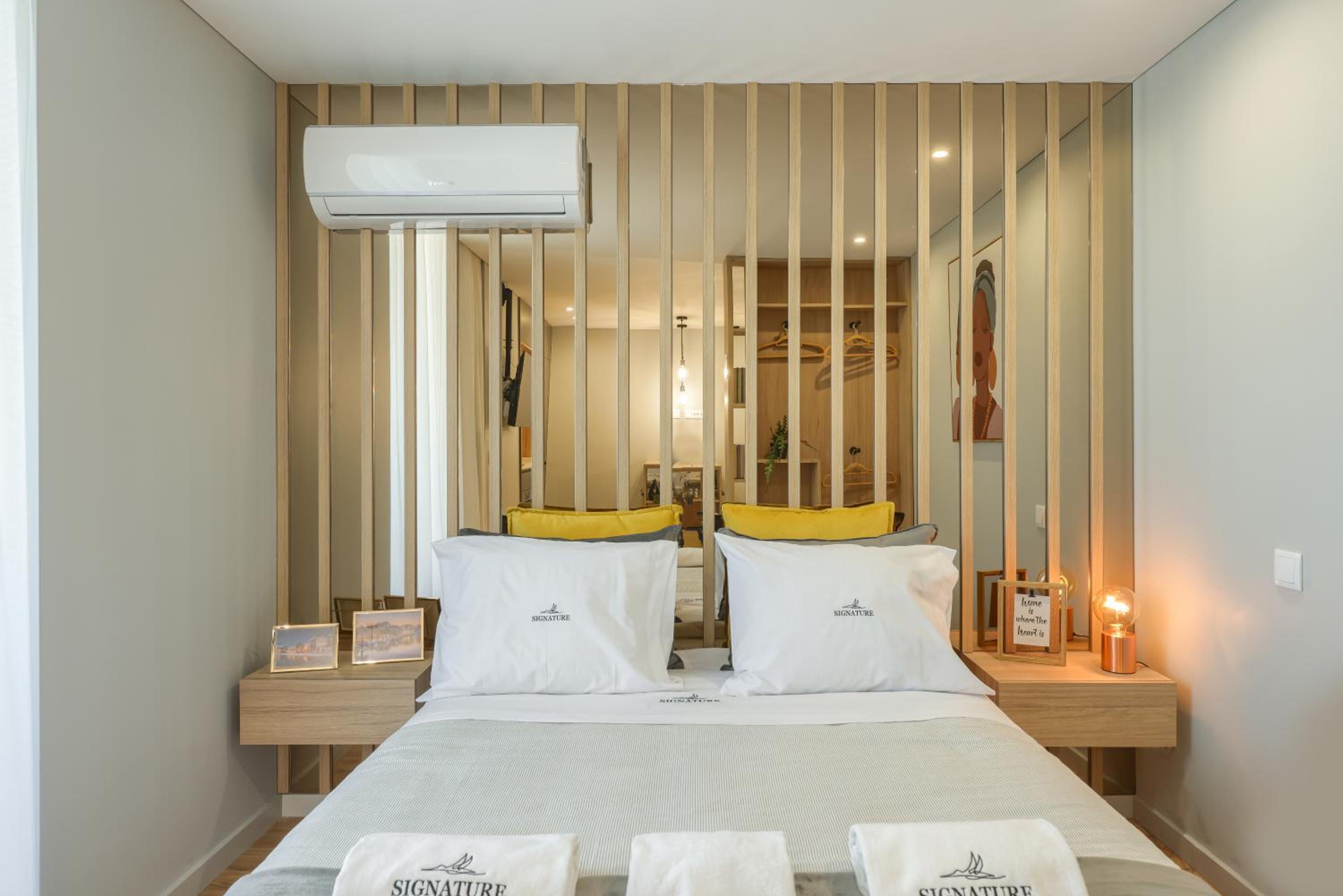 Signature Aveiro Flat incl Parking by Home Sweet Home Aveiro