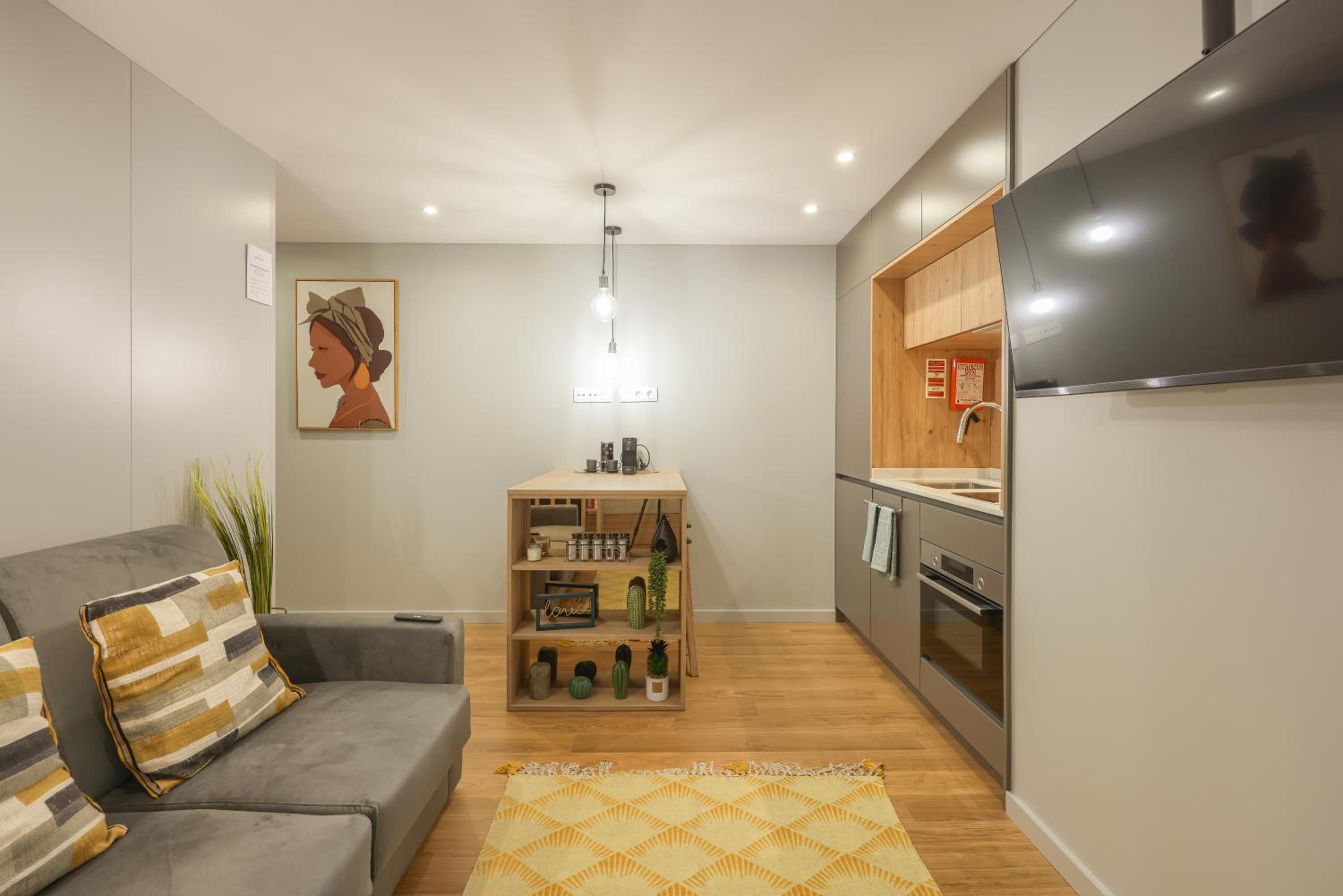Signature Aveiro Flat incl Parking by Home Sweet Home Aveiro
