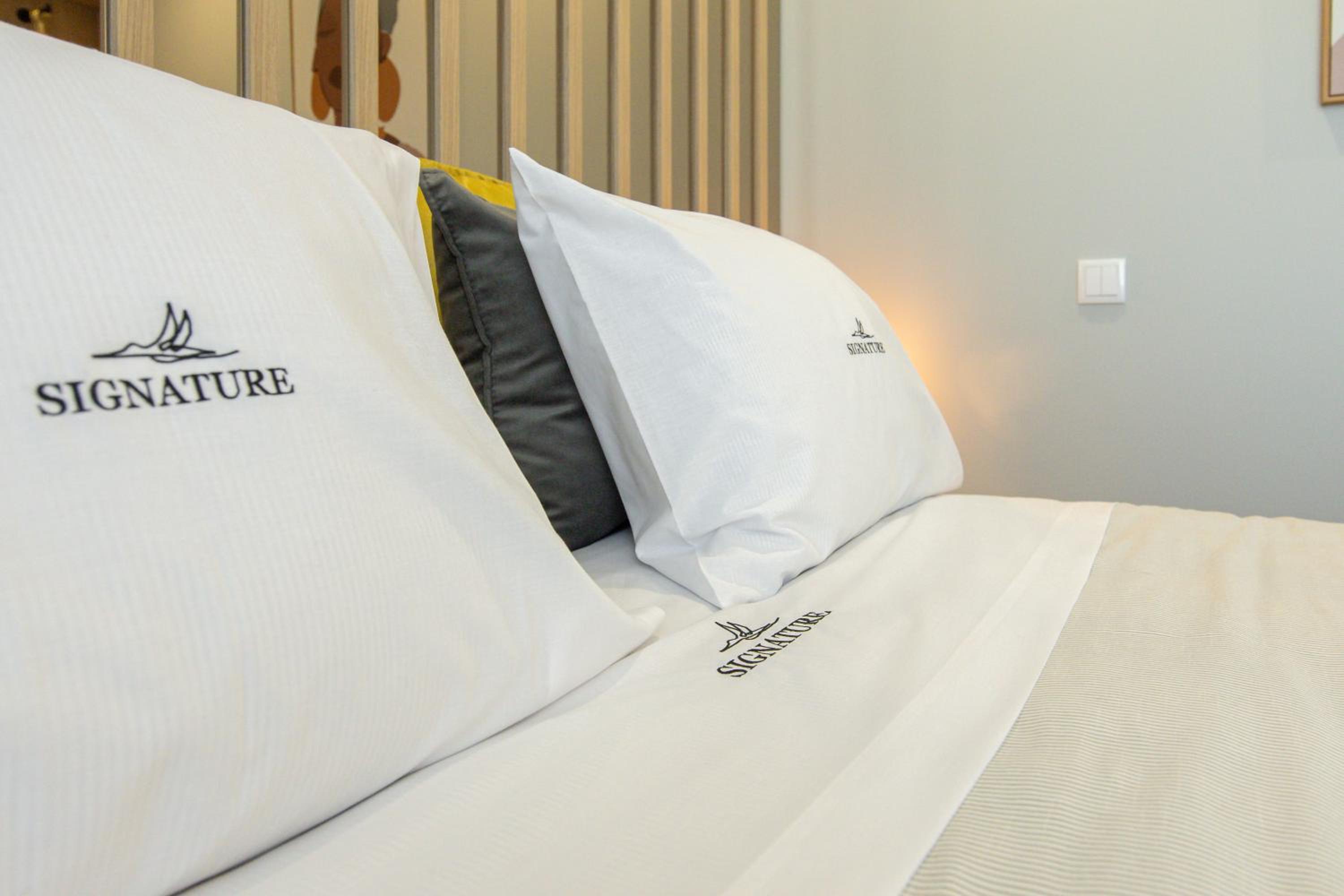 Signature Aveiro Flat incl Parking by Home Sweet Home Aveiro