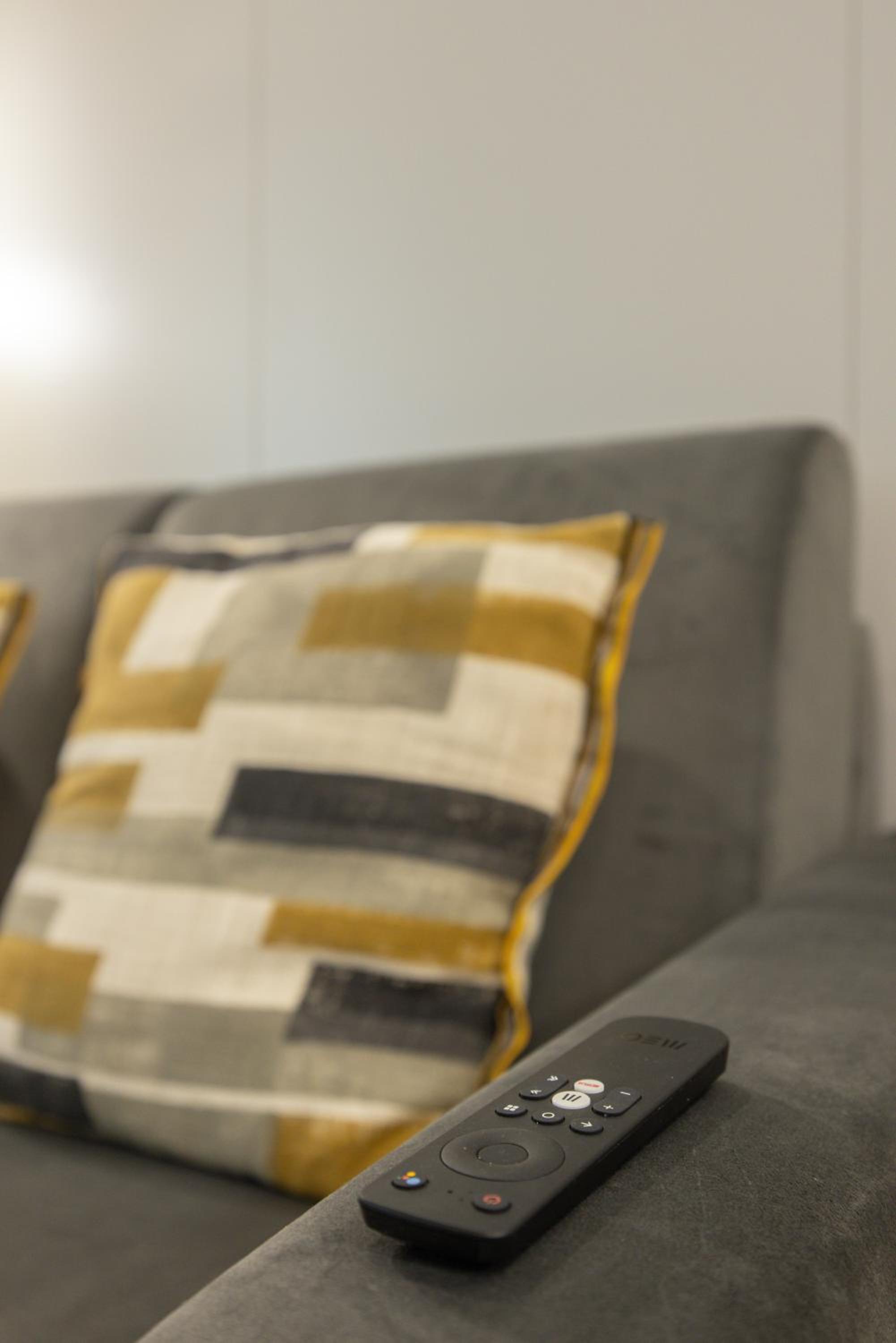 Signature Aveiro Flat incl Parking by Home Sweet Home Aveiro