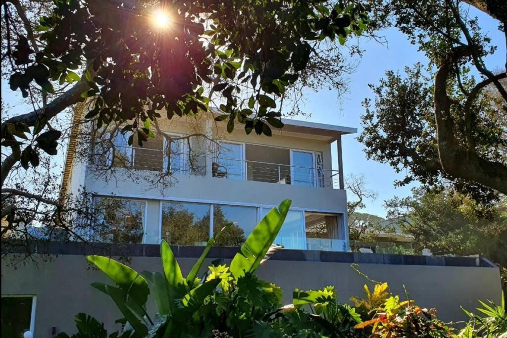 Hotel Splash Rock Beachfront Villa