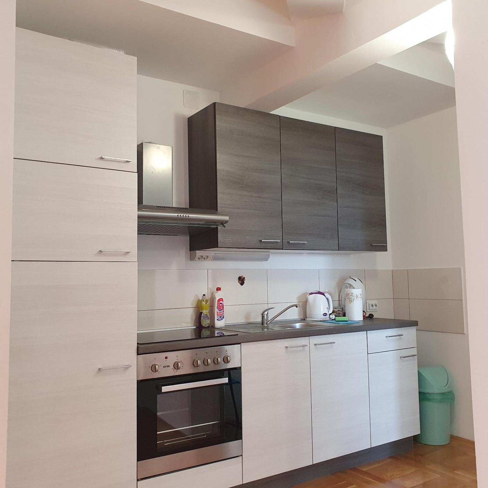 Apartments Crnjac