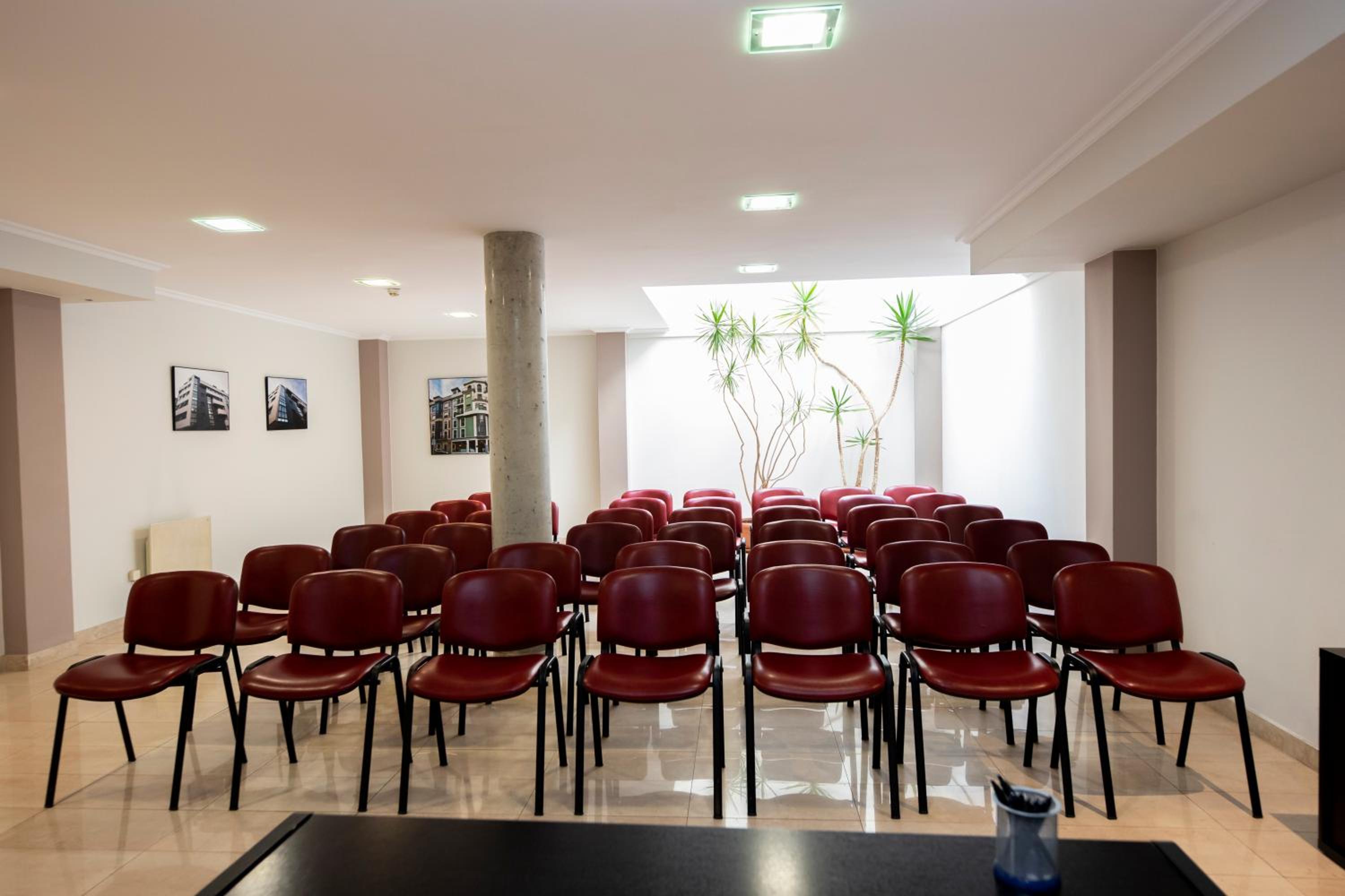 Apartamentos Cean Bermudez