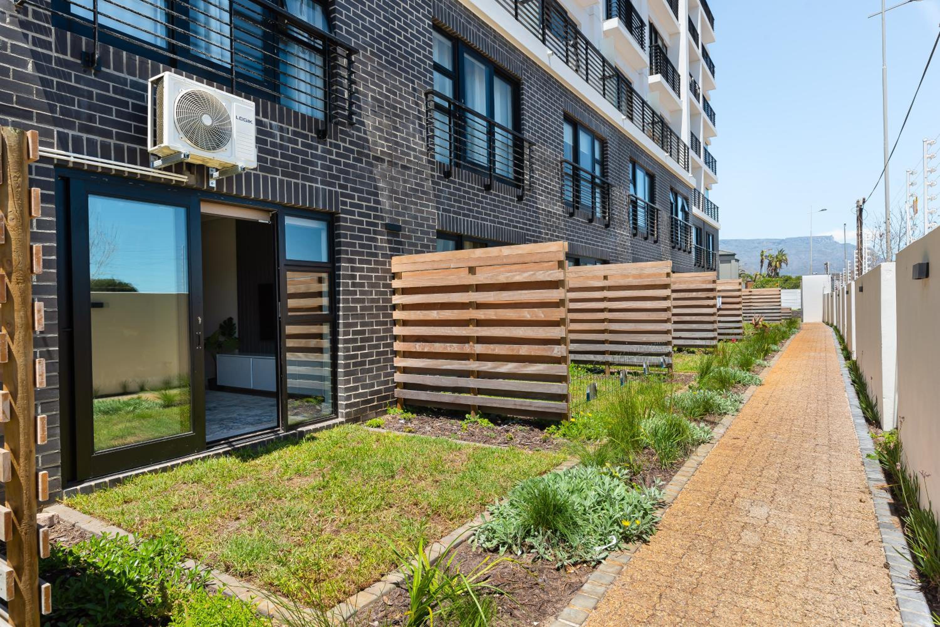Burmeister on Park Apartments