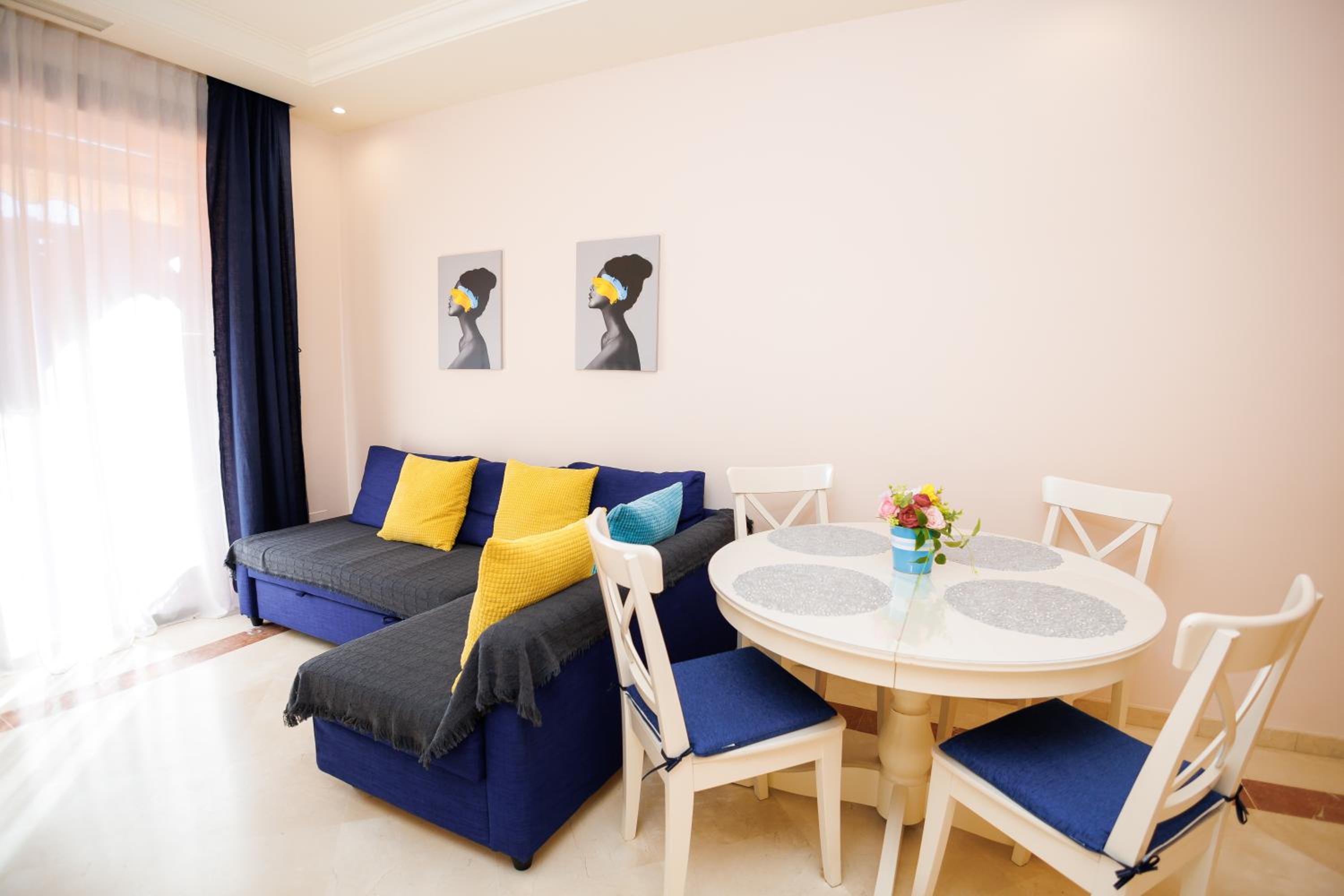 Marbella Vacations - Two-room apartment in Elviria NEAR THE BEACH with parking - Property Image 2