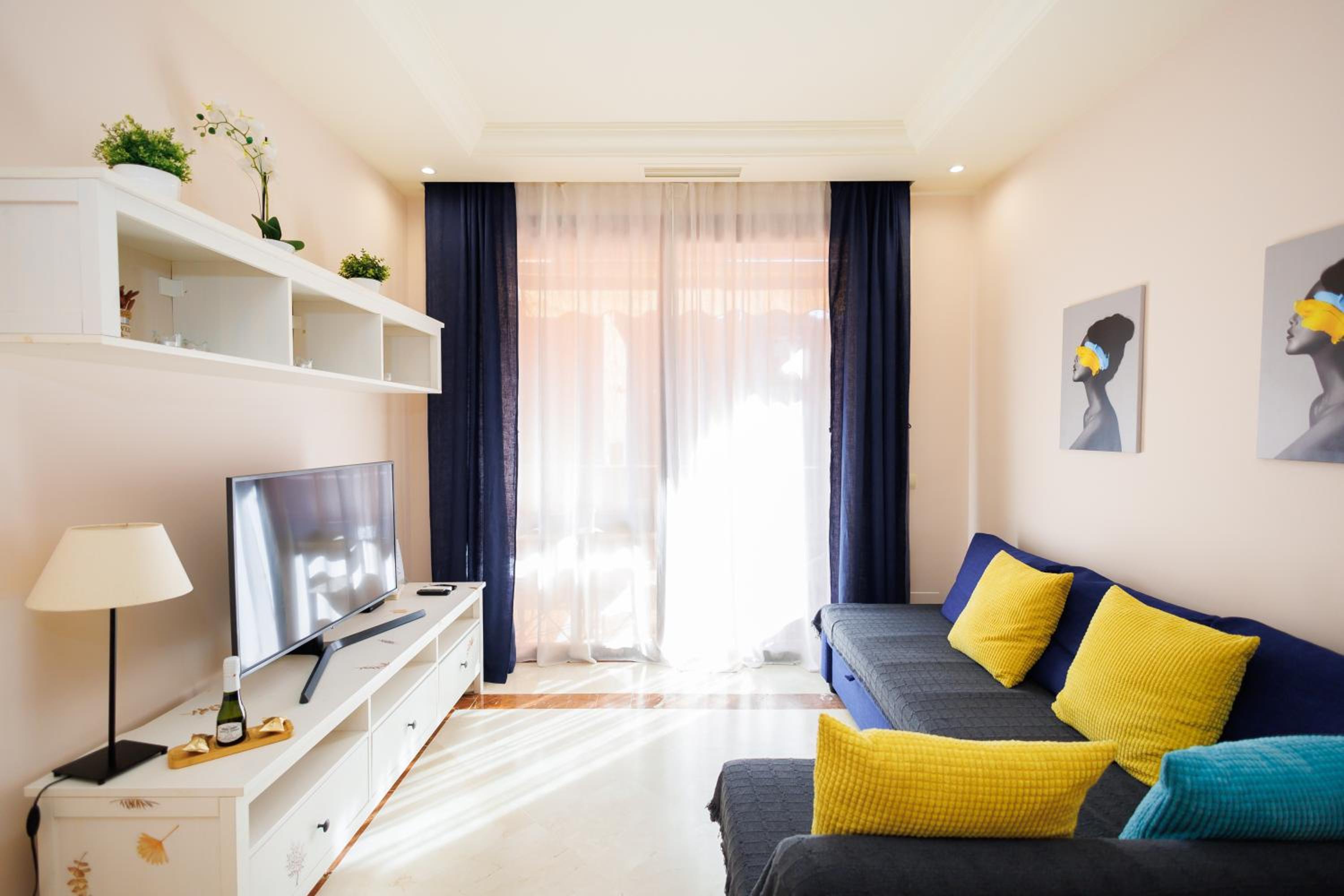 Marbella Vacations - Two-room apartment in Elviria NEAR THE BEACH with parking - Property Image 54