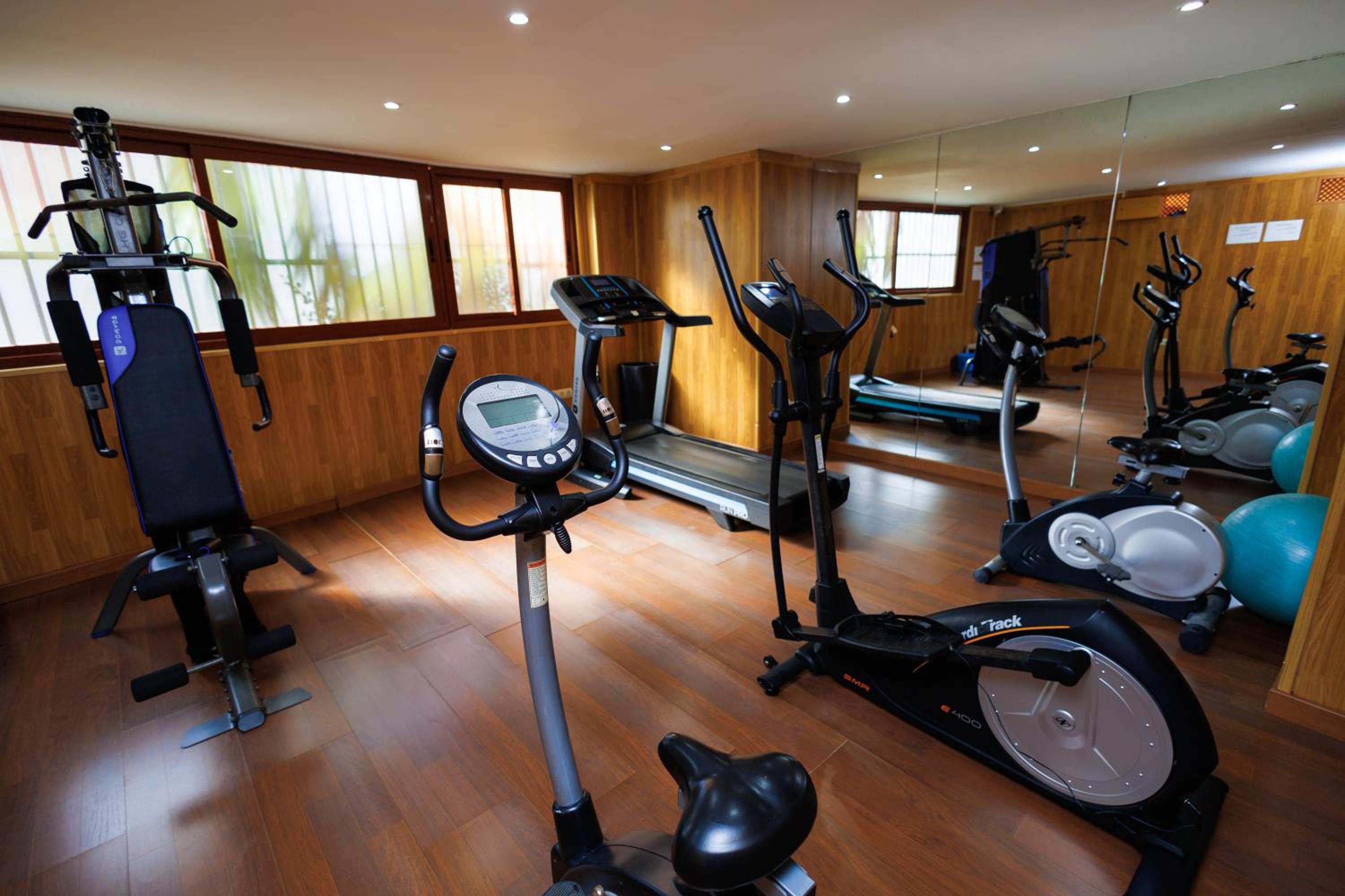 Marbella Vacations - Two-room apartment in Elviria NEAR THE BEACH with parking - Property Image 17