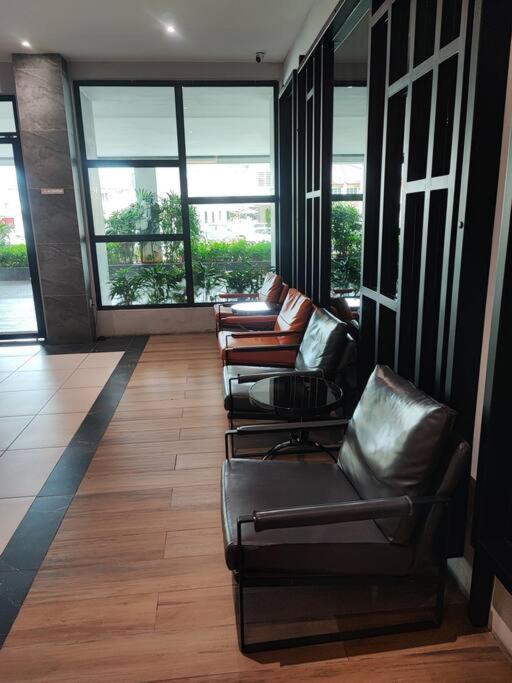 Kuching Luxurious Town Area Apartment view 4
