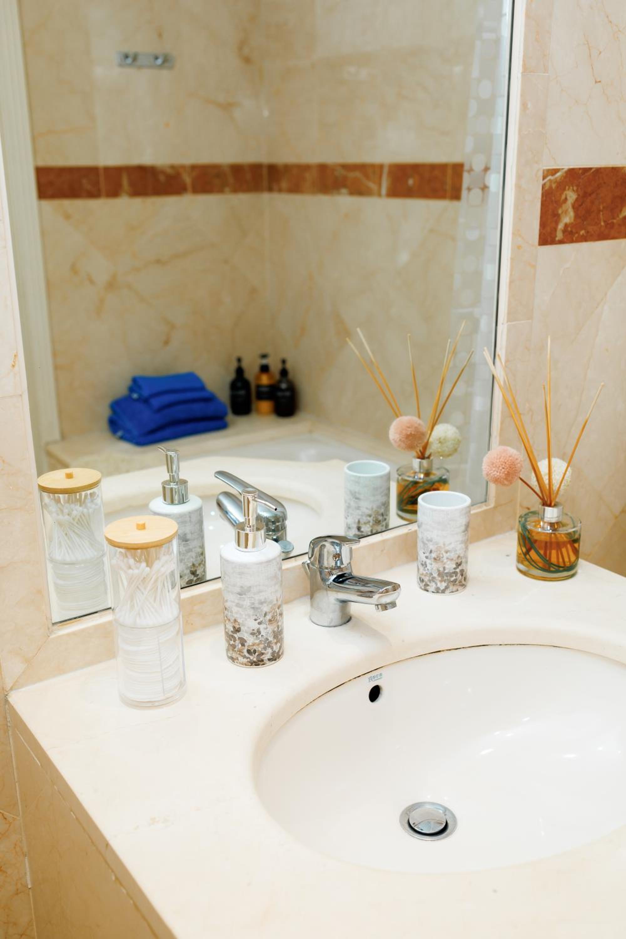 Marbella Vacations - Two-room apartment in Elviria NEAR THE BEACH with parking - Property Image 5