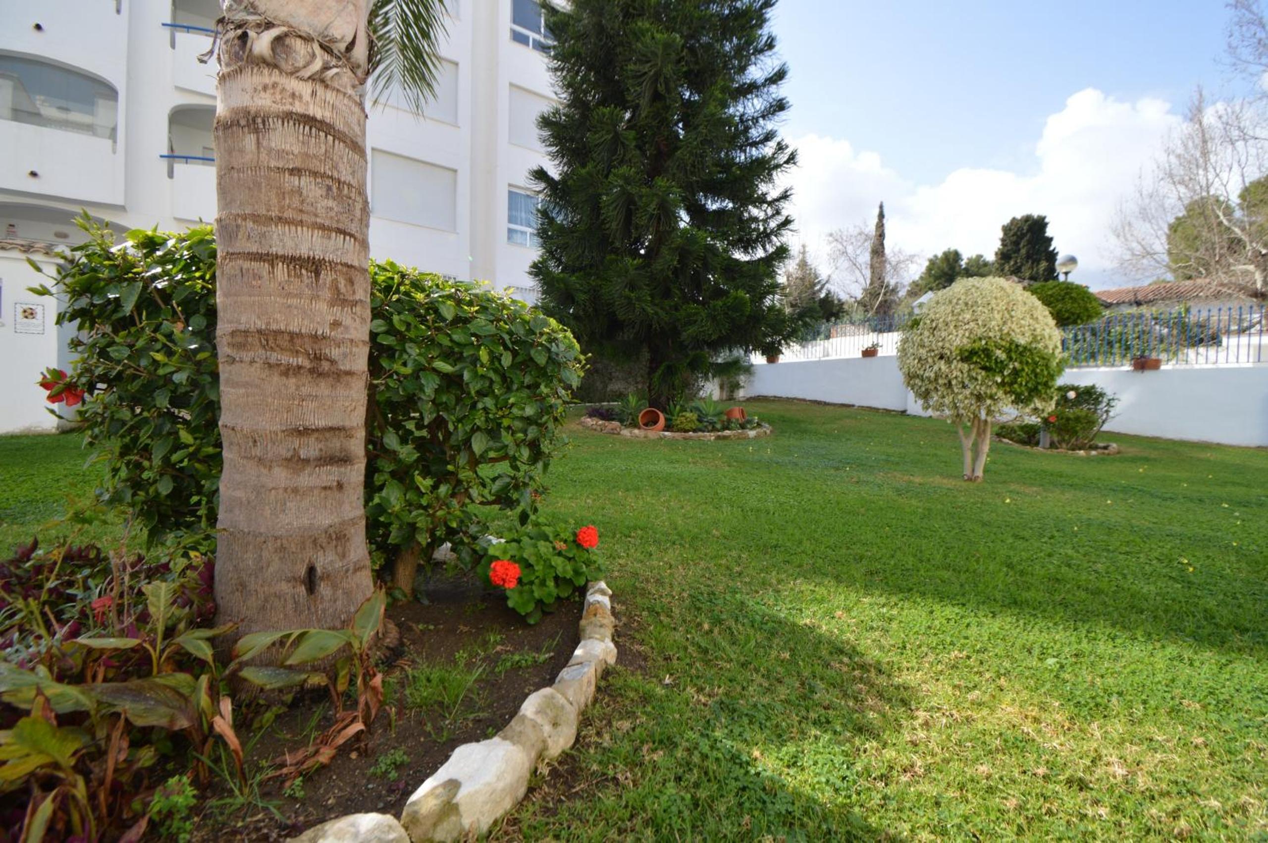 Don Joaquin 2 bed Apt Benalmadena view 4