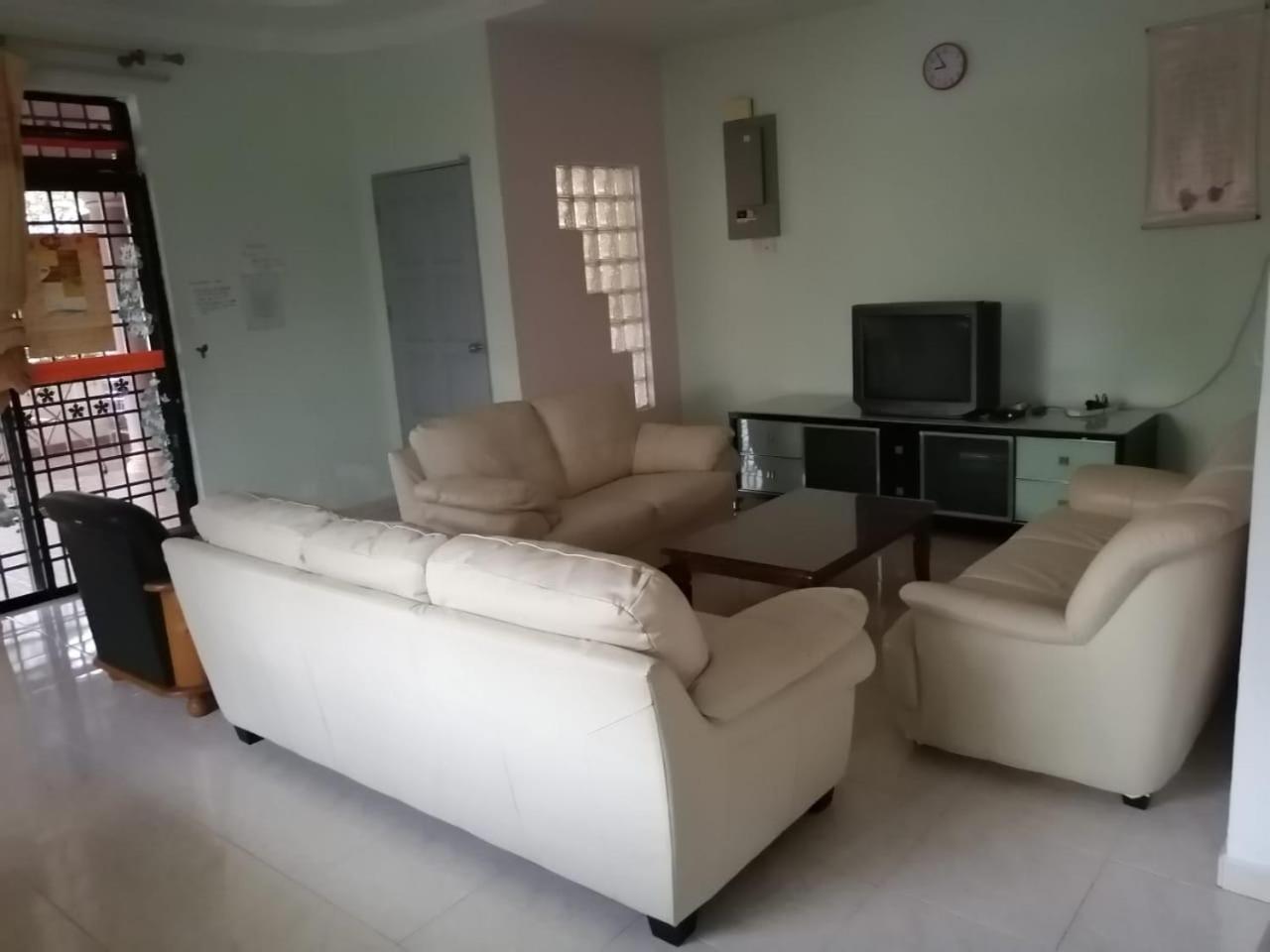 JOYFIN homestay roomstay muar photo 3