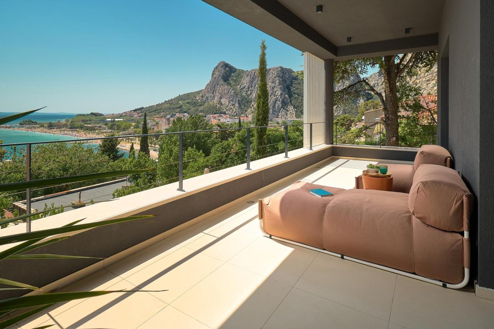 Seaview Villa Flora - Heated pool and Spa