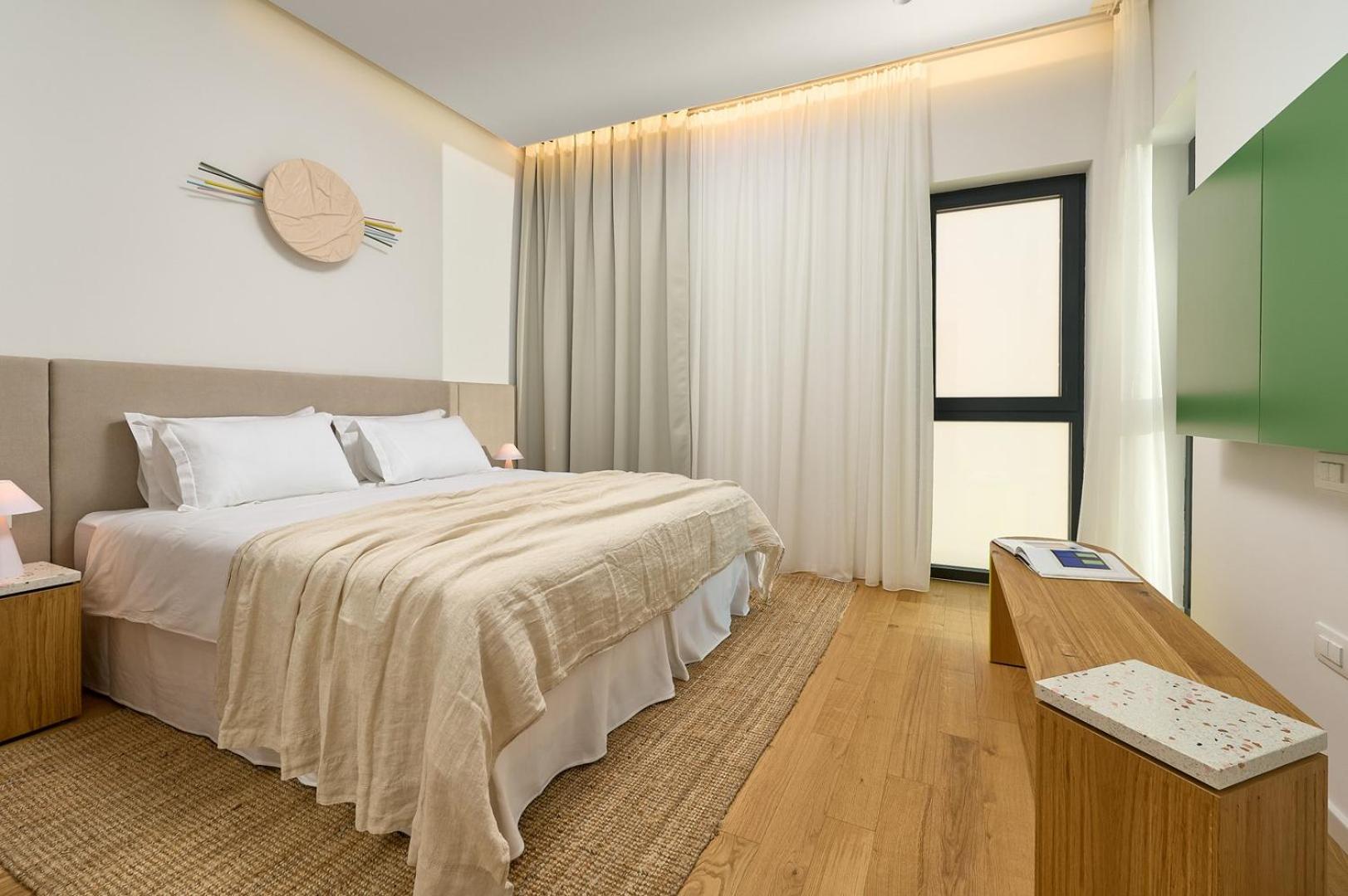 Seaview Villa Flora - Heated pool and Spa