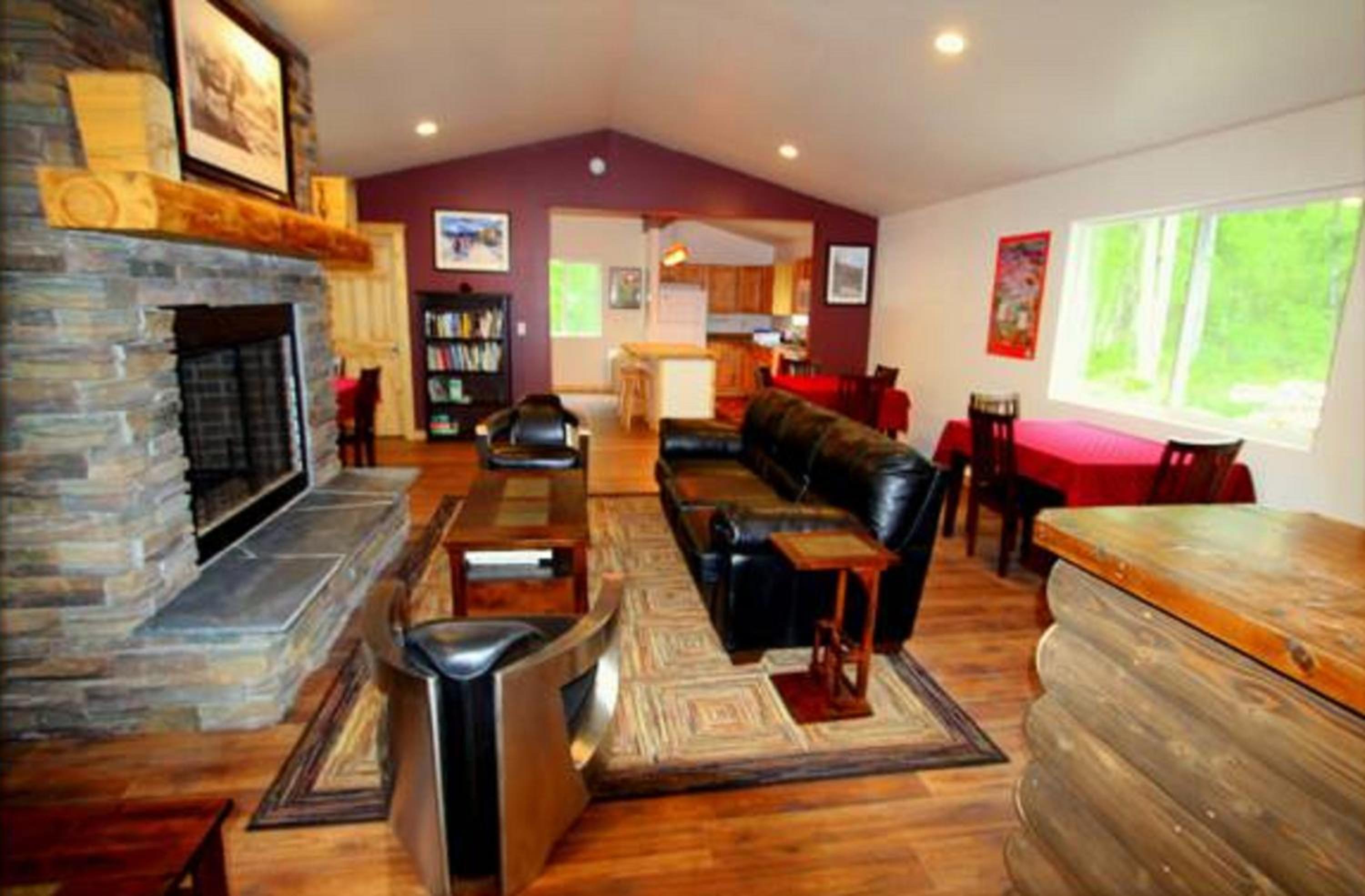 Talkeetna Wilderness Lodge & Cabin Rentals