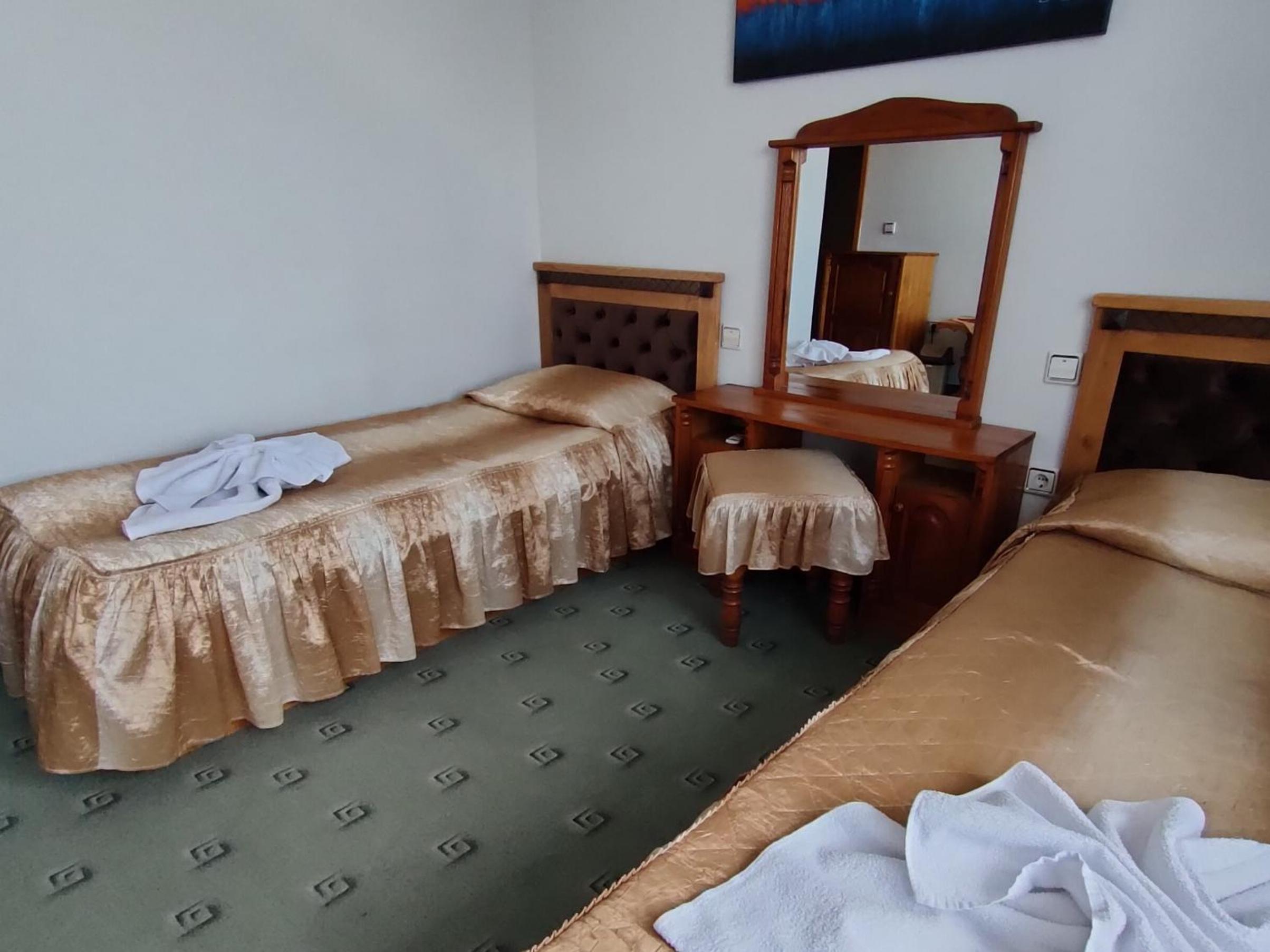 Guest Rooms Grachenovi