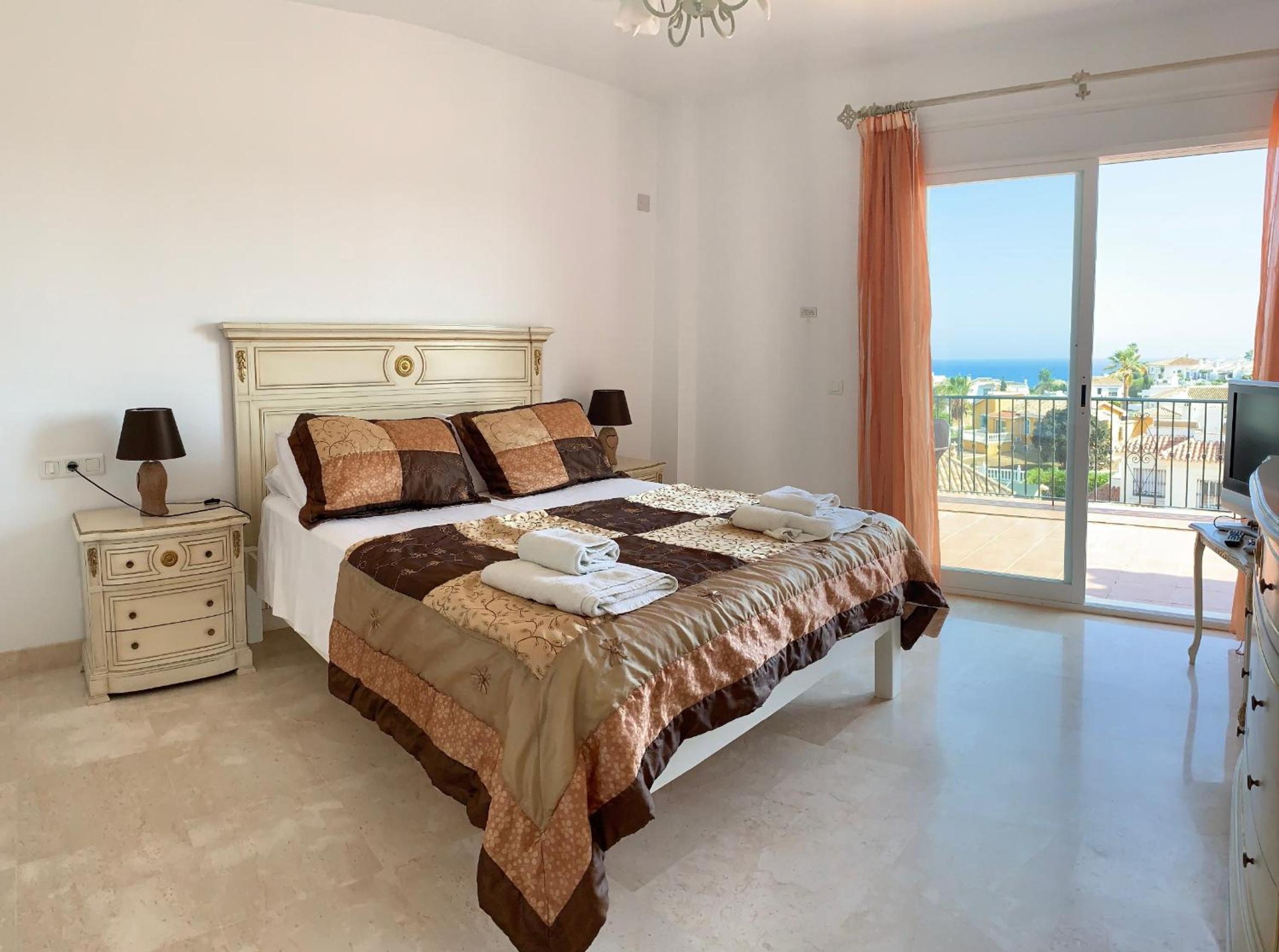 Beautiful Villa Walking distance to Beach El Faro