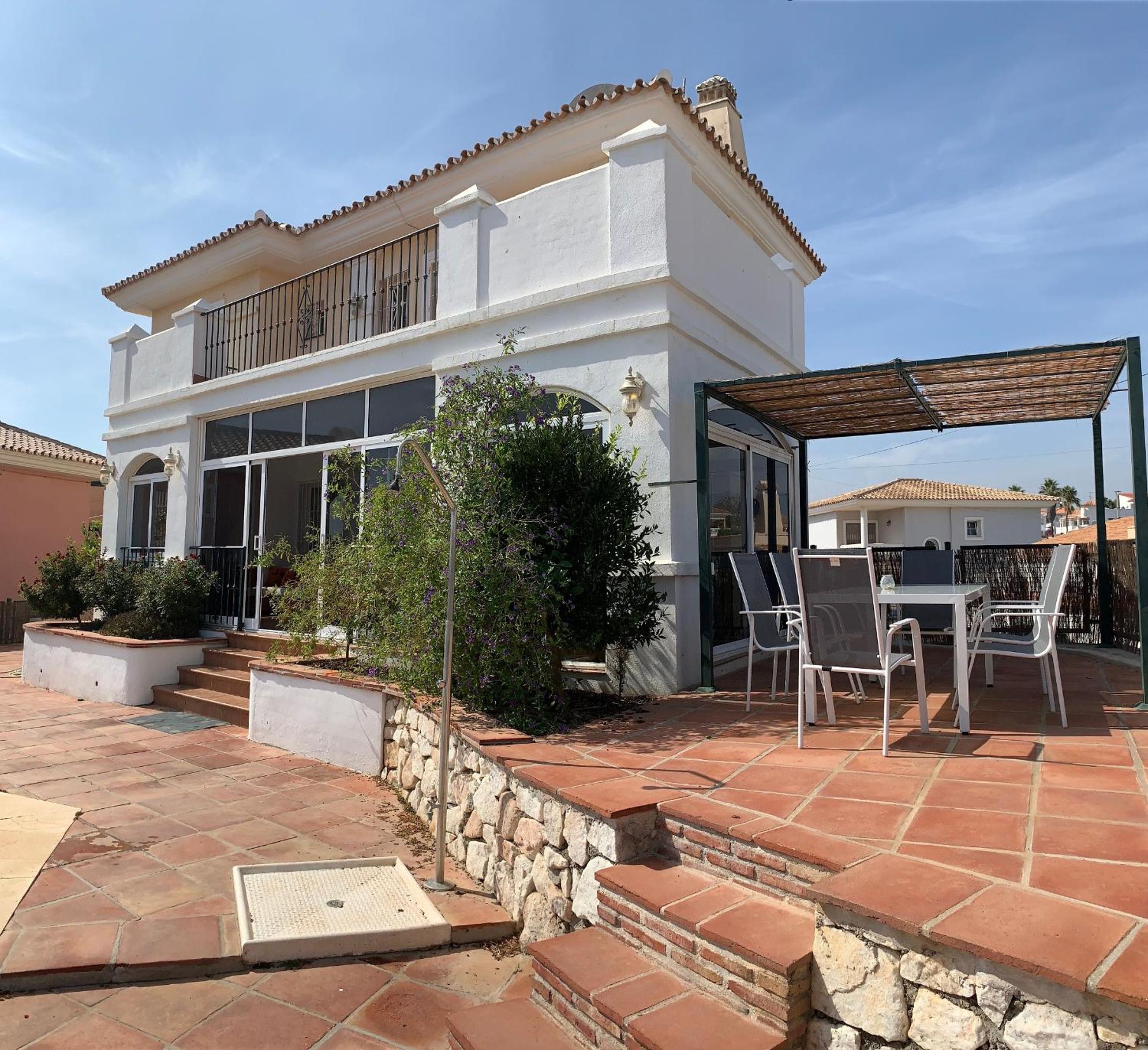 Beautiful Villa Walking distance to Beach El Faro