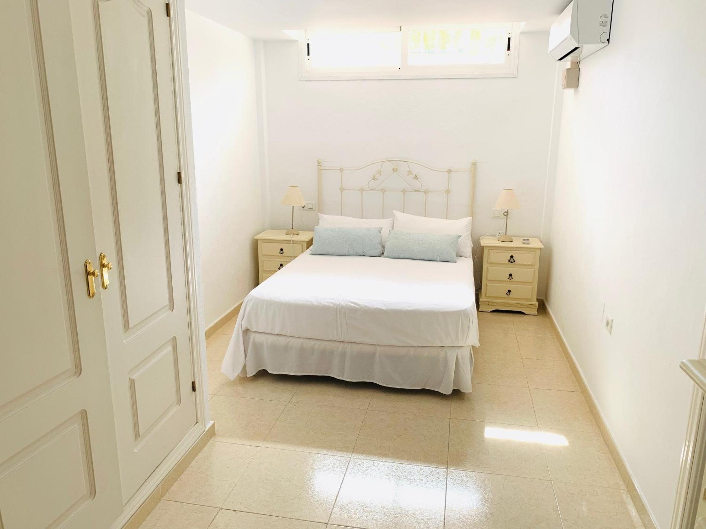 Beautiful Villa Walking distance to Beach El Faro