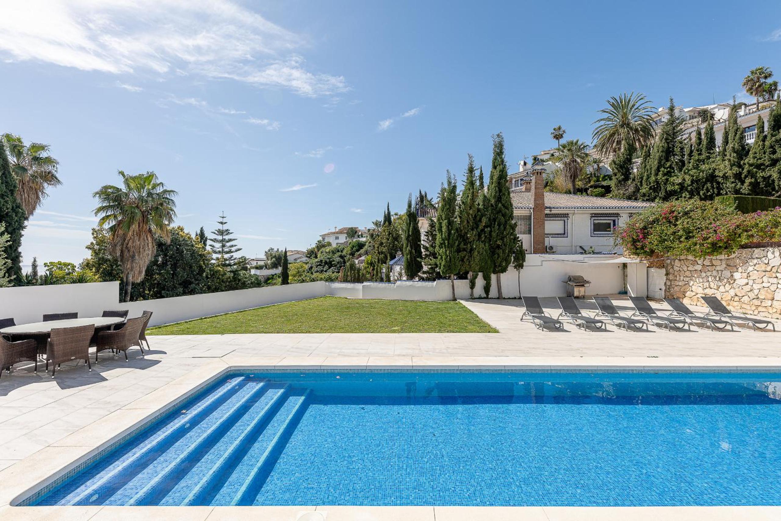Luxury villa with Private Pool Benalmadena