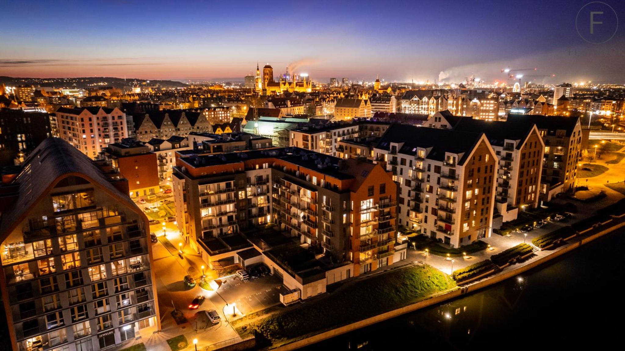 Flatbook - City Center SPA Apartments Motlawa