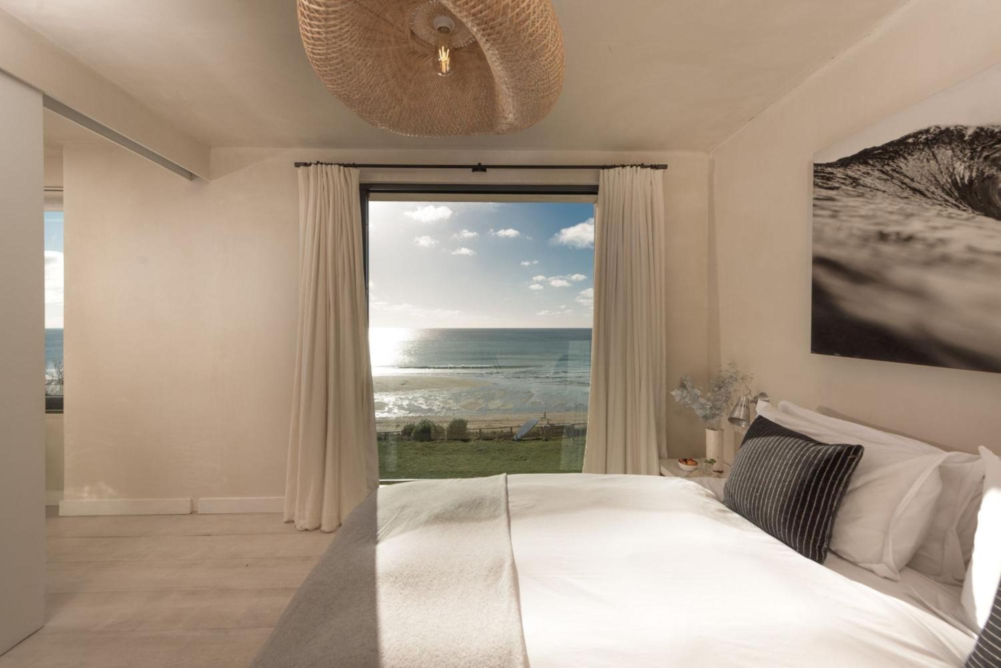 Footsteps from the beach - Hot tub - Cosy fireplace