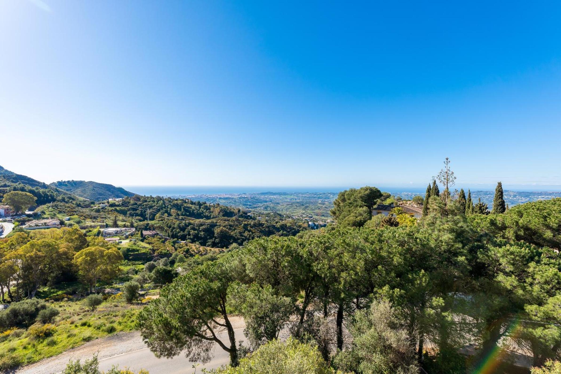 Villa with Stunning Views & Private Pool view 2