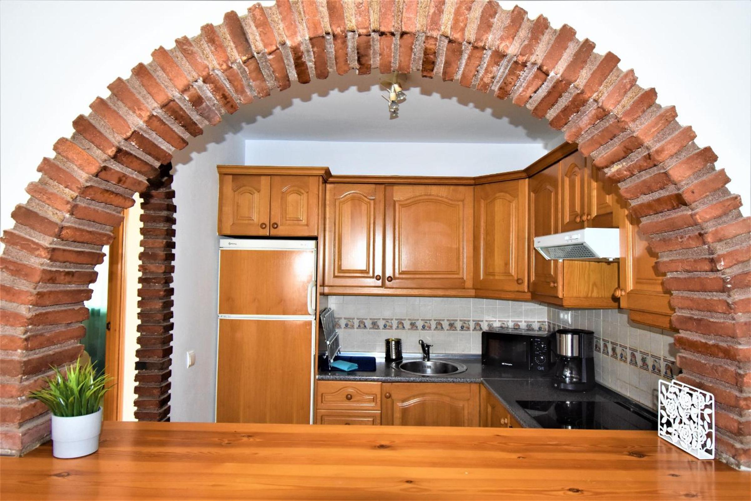Pueblo Torrequebrada, Benalmadena 2 Bed Apt view 4