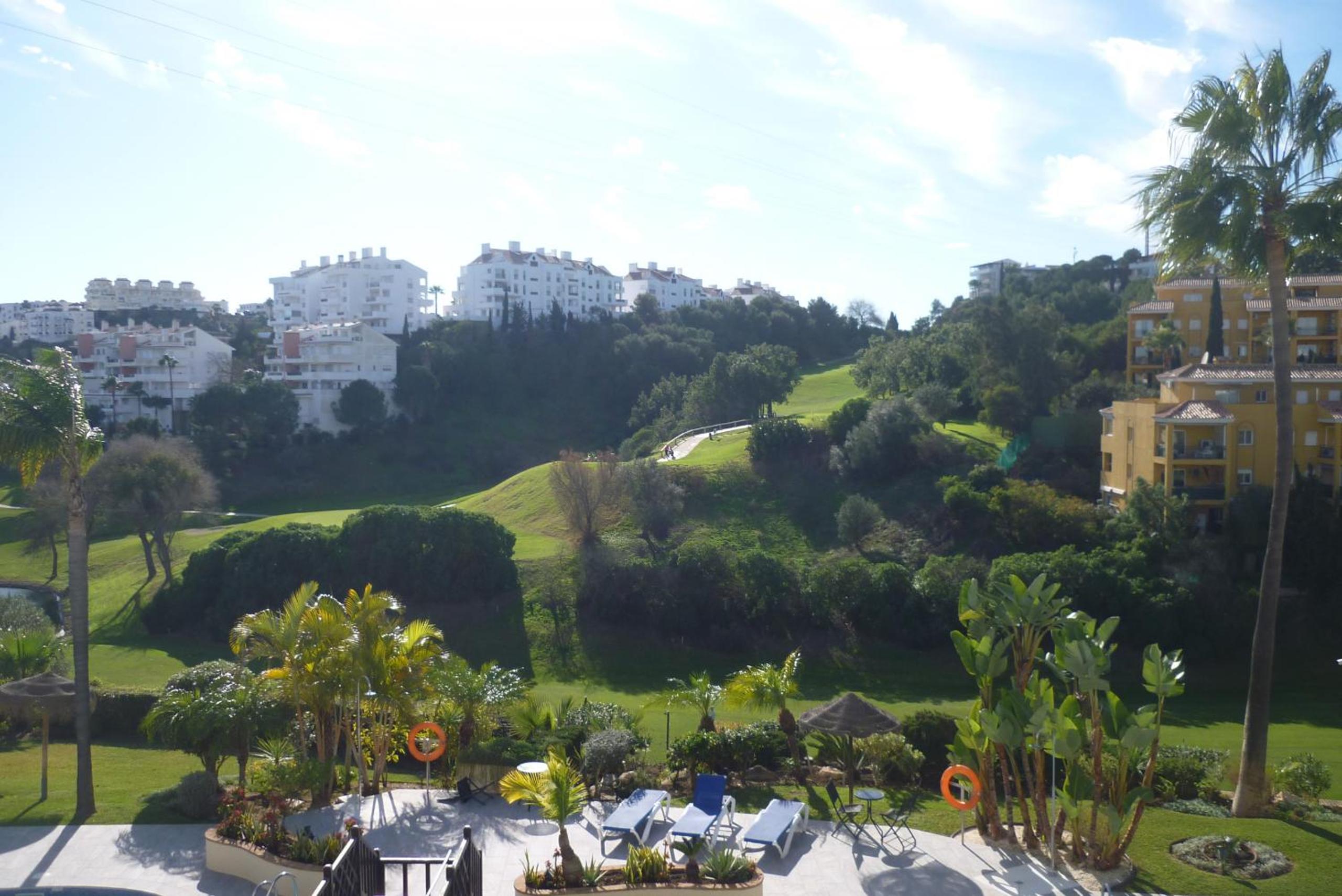 Stunning Golf View Apt, Miraflores Golf