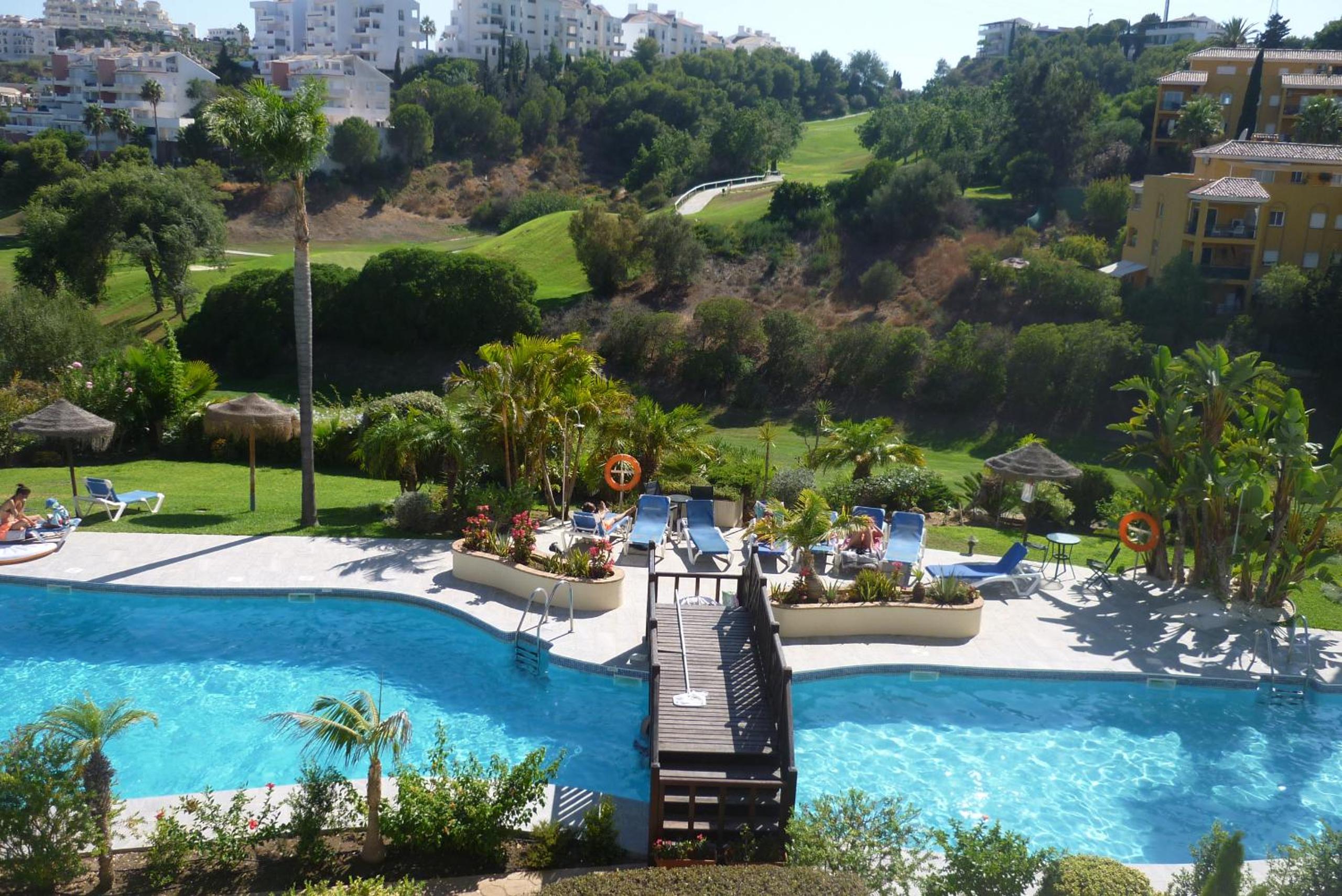 Stunning Golf View Apt, Miraflores Golf