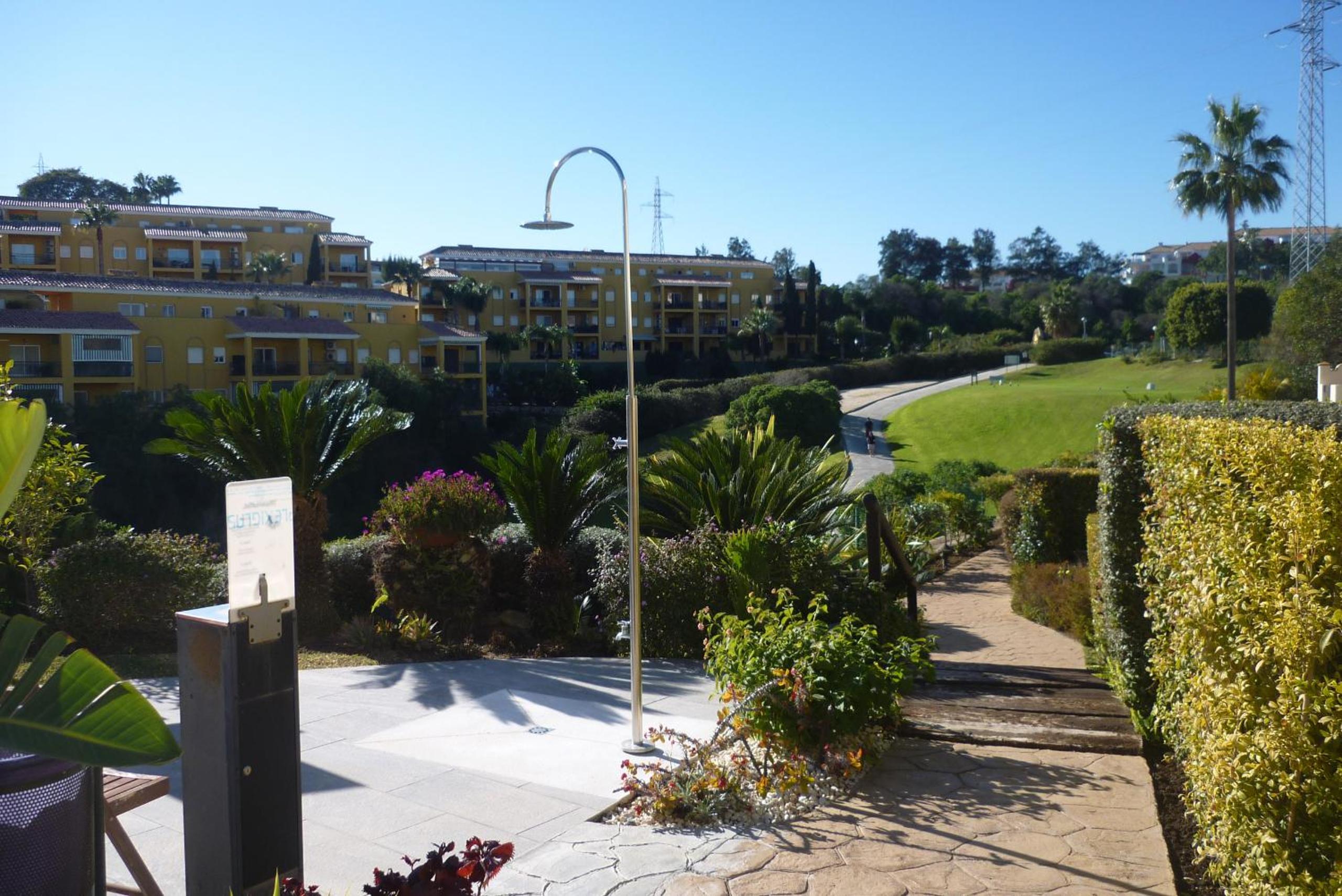 Stunning Golf View Apt, Miraflores Golf