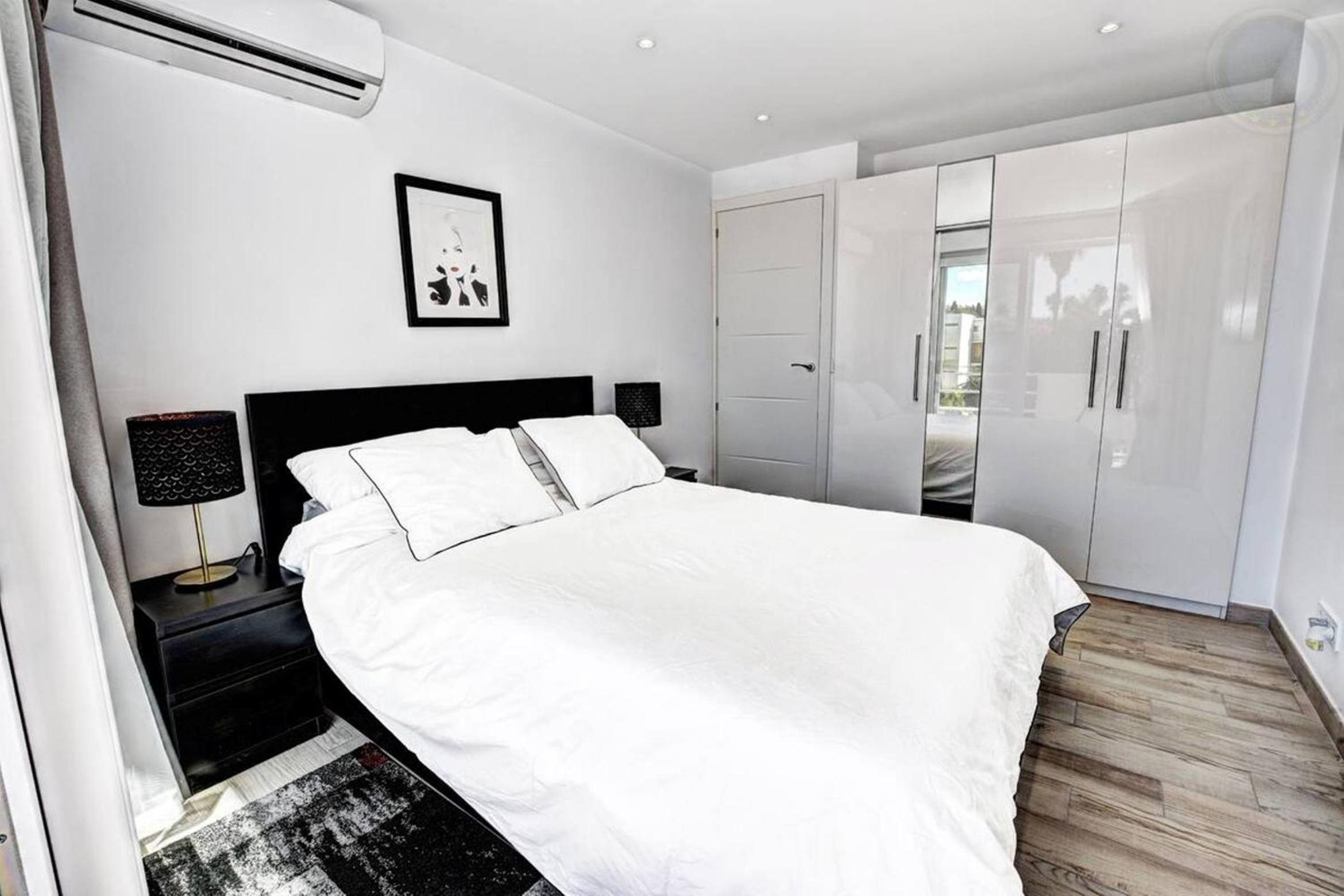 Stunning 1 bed apt Benalmadena view 3