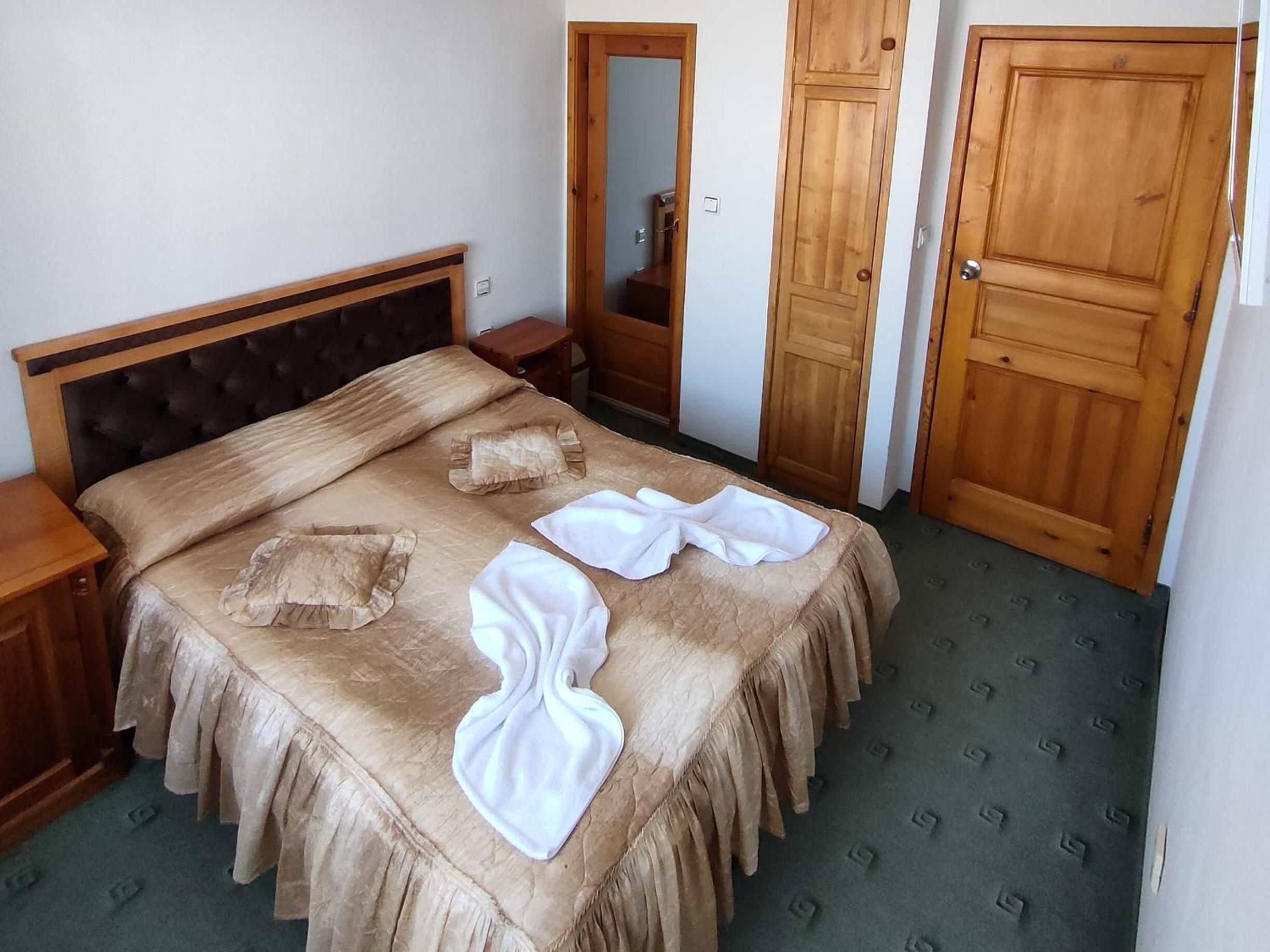 Guest Rooms Grachenovi