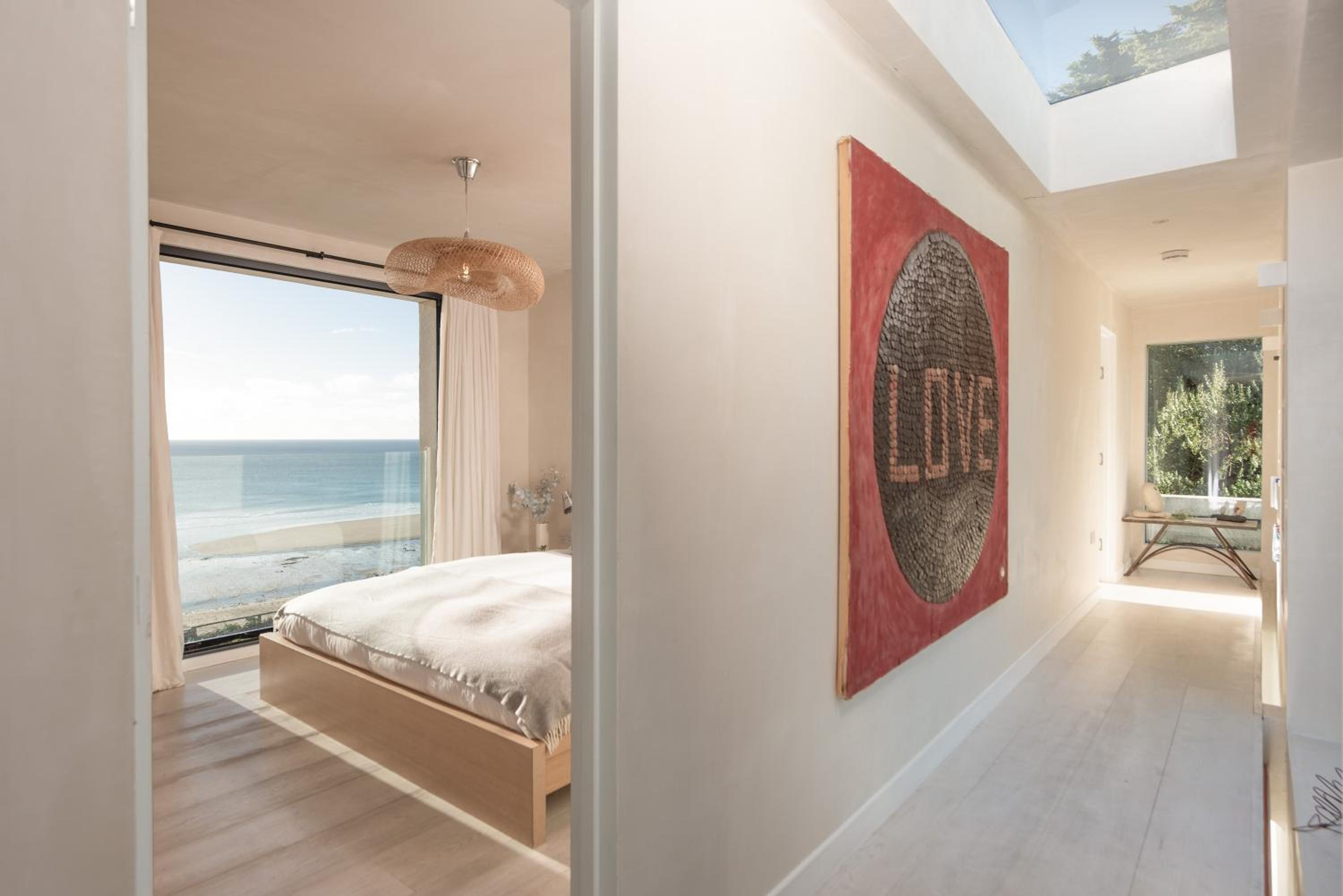 Footsteps from the beach - Hot tub - Cosy fireplace
