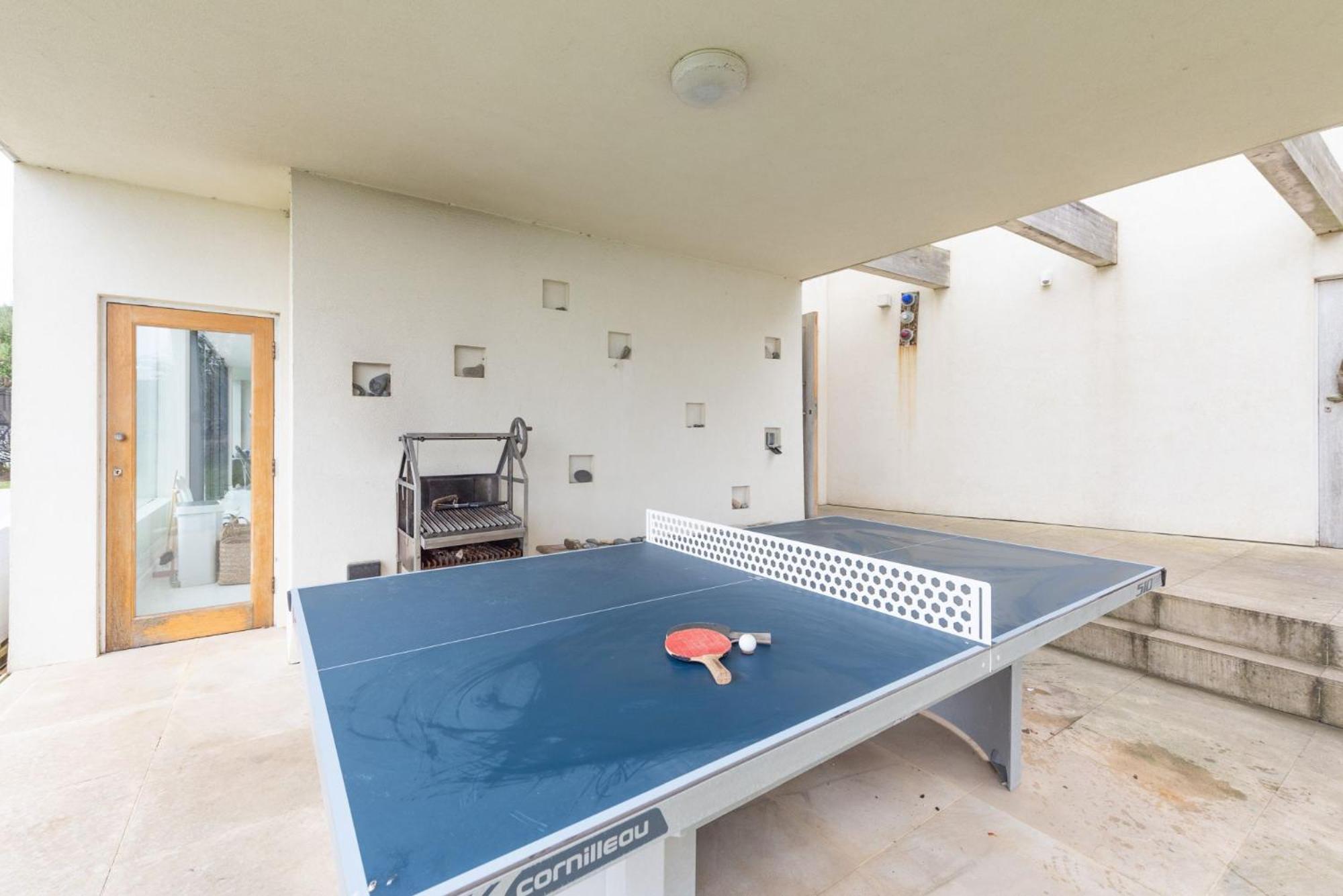 Footsteps from the beach - Hot tub - Cosy fireplace