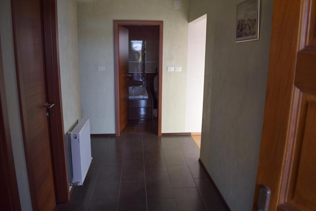 Apartment Iris view 2