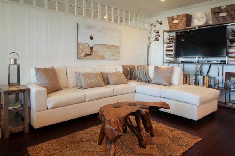 141 Capt John Fripp Villa view 5