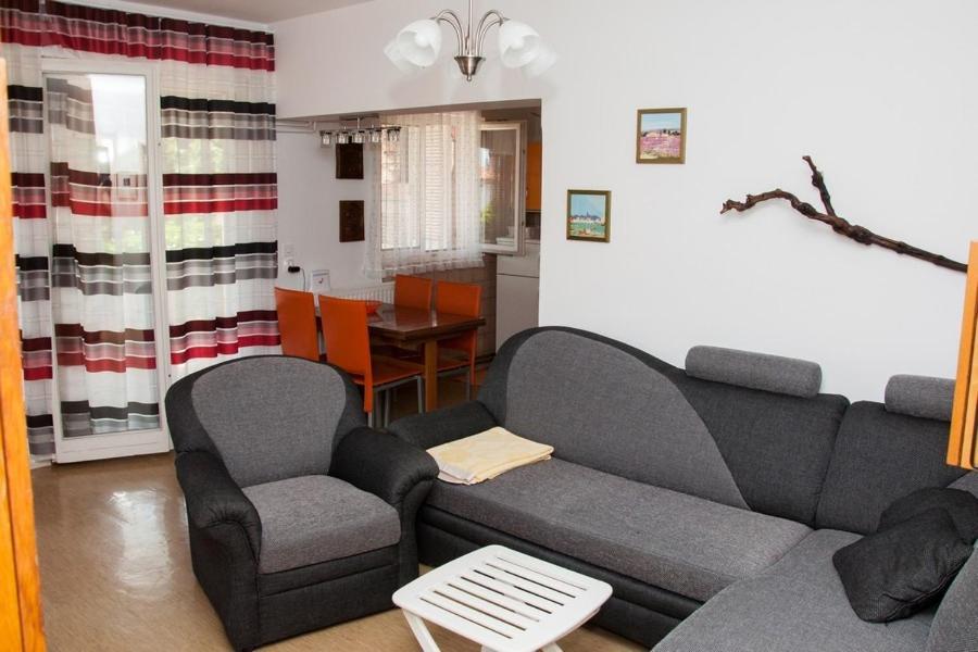 Holiday Home Skale view 4